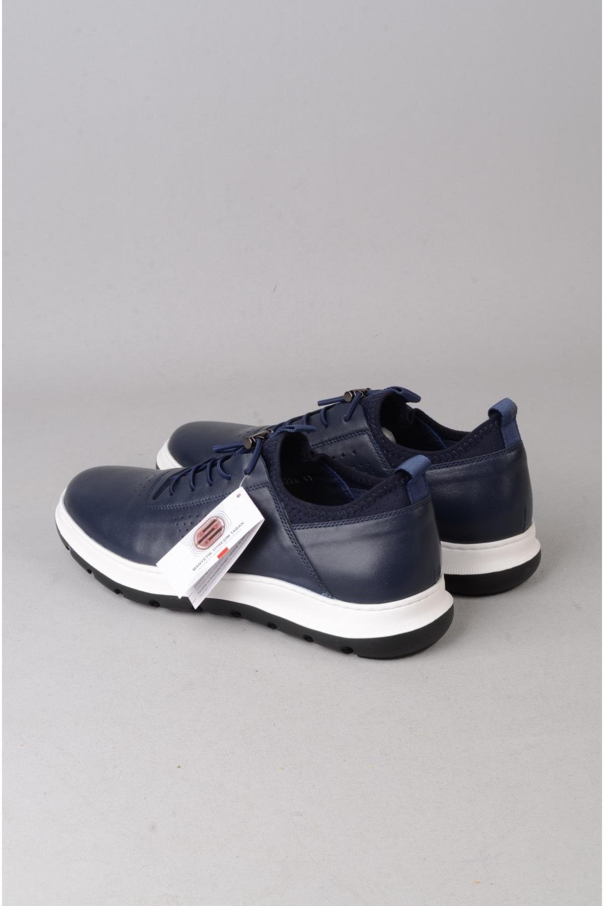 LİBERO L5226 HAKİKİ DERİ CASUAL ERKEK AYAKKABI LACİ-BEYAZ