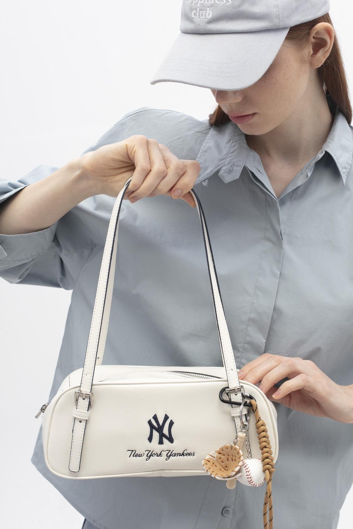 New York Yankees MLB016 Kol Çantası BEYAZ-LACİVERT