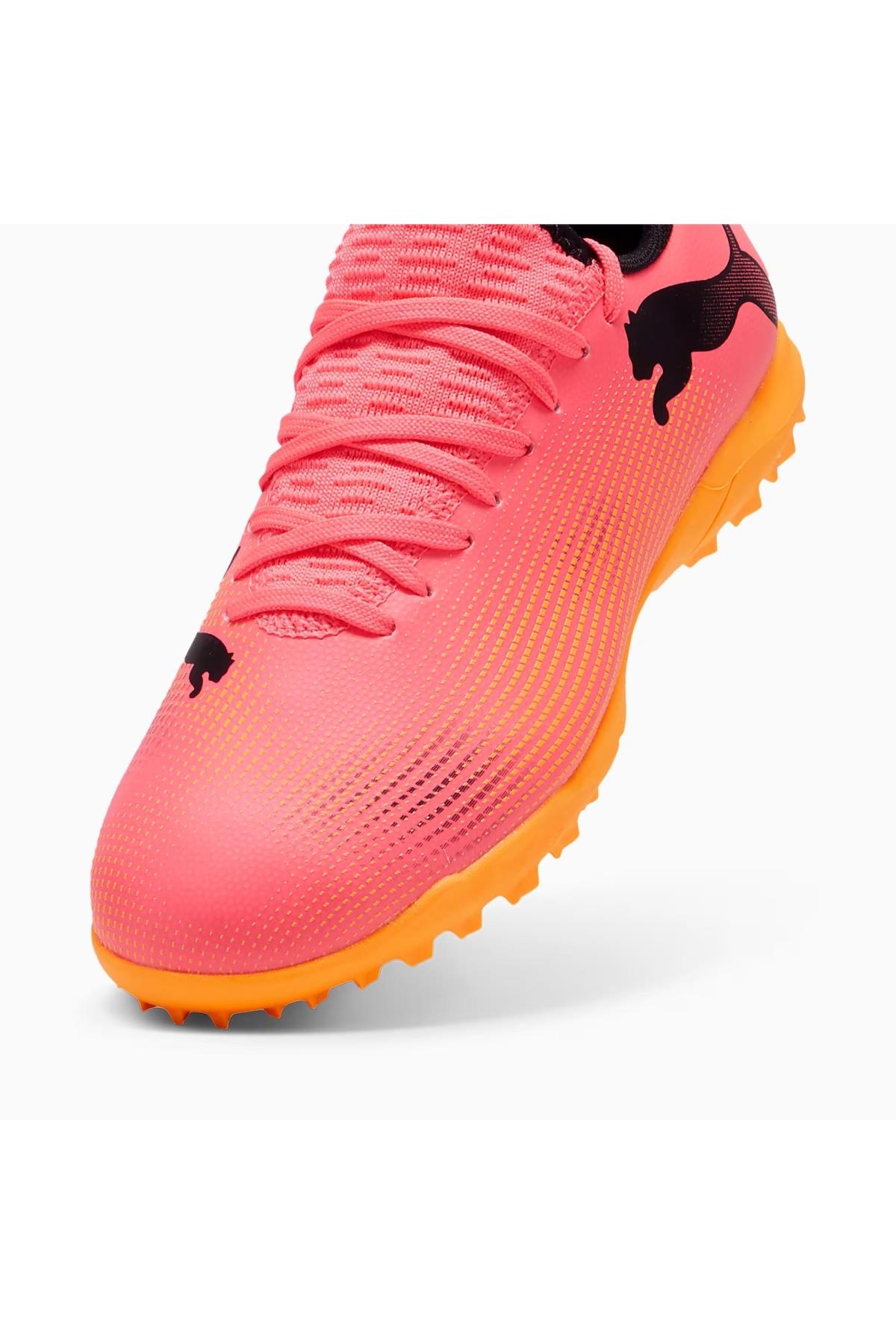 Puma 1077737 03 Future 7 Play TT Jr Halı Saha Ayakkabısı NAR
