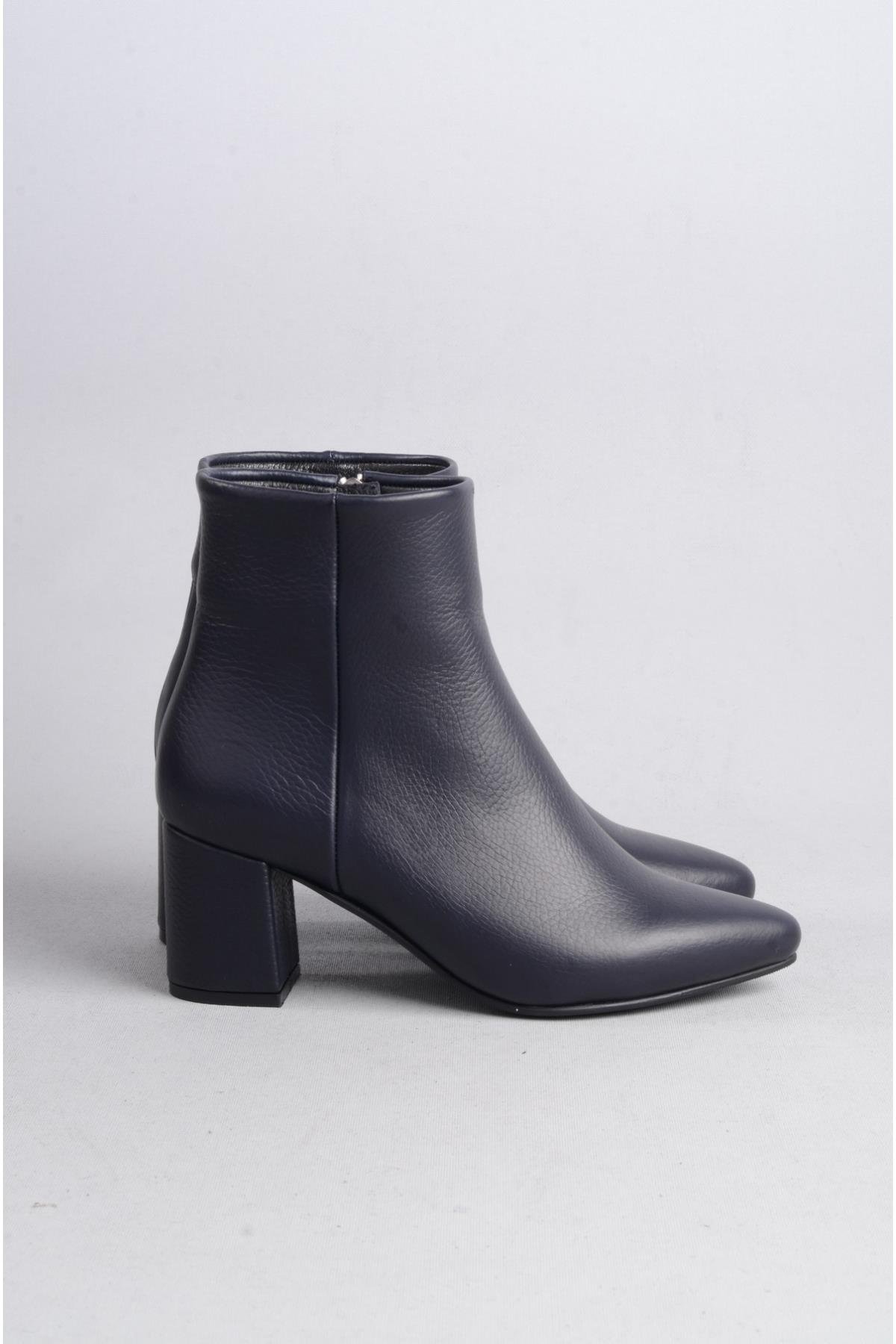 SEÇ 001 HAKİKİ DERİ TOPUKLU BOT (6cm) LACİVERT