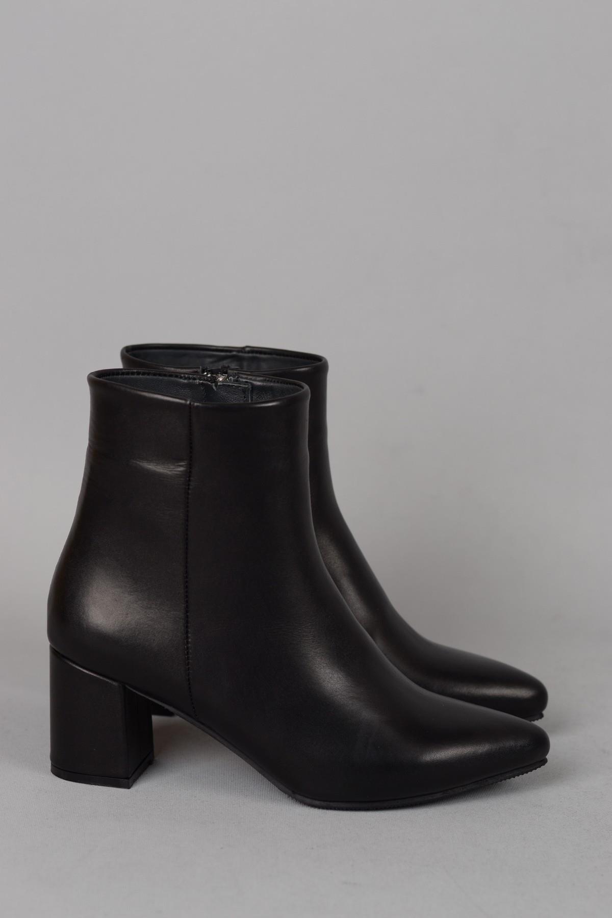 SEÇ 001 HAKİKİ DERİ TOPUKLU BOT (6cm) SİYAH