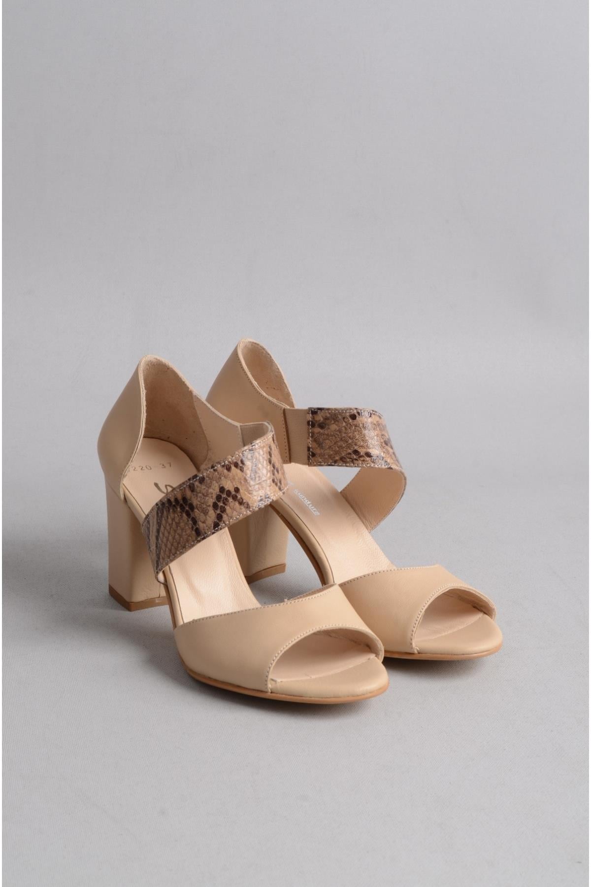 SEÇ 0220 HAKİKİ DERİ TOPUKLU KADIN AYAKKABI (8 cm) BEJ