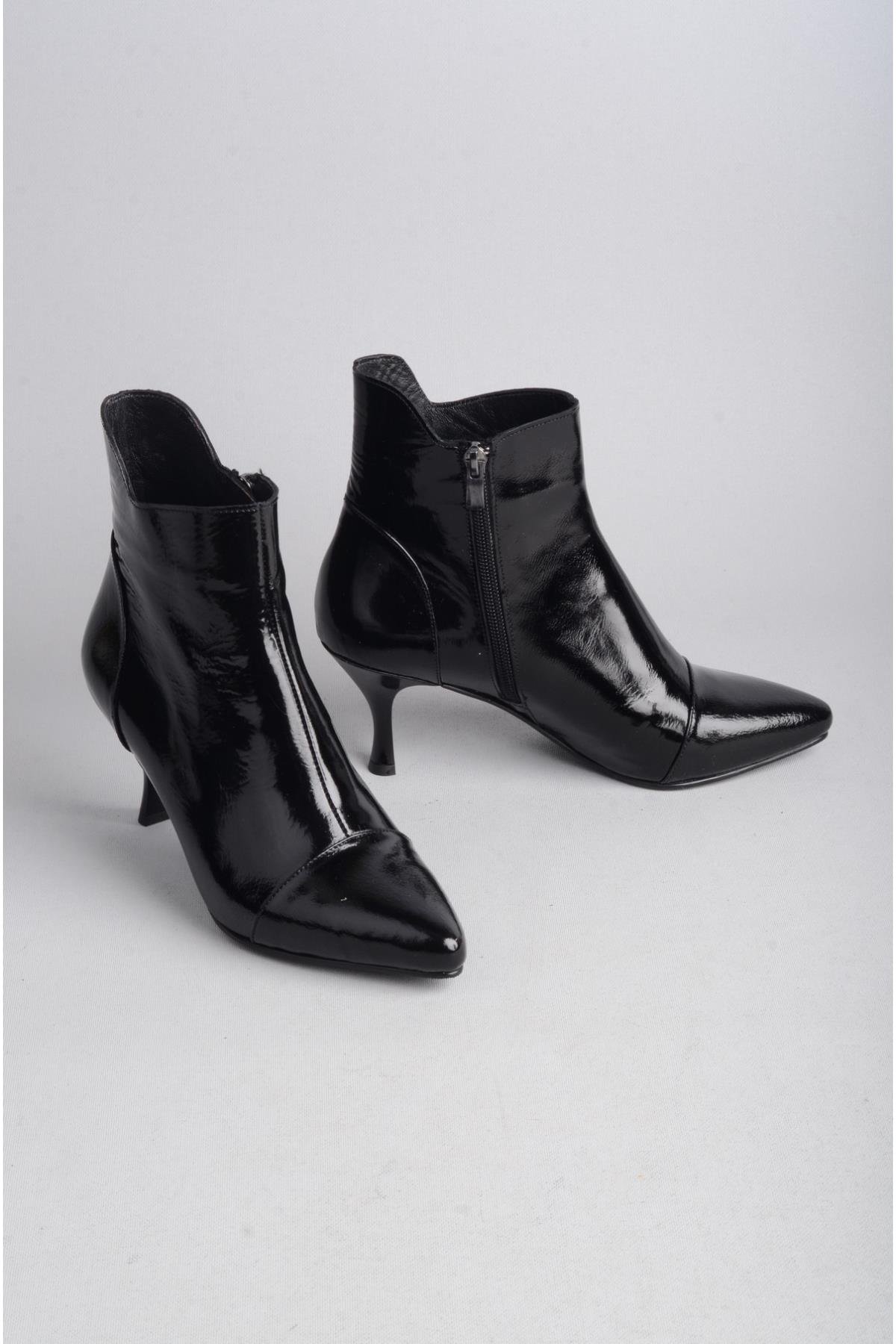 SEÇ 1063 HAKİKİ DERİ TOPUKLU KADIN BOT (Topuk Boyu: 7 cm) SİYAH RUGAN