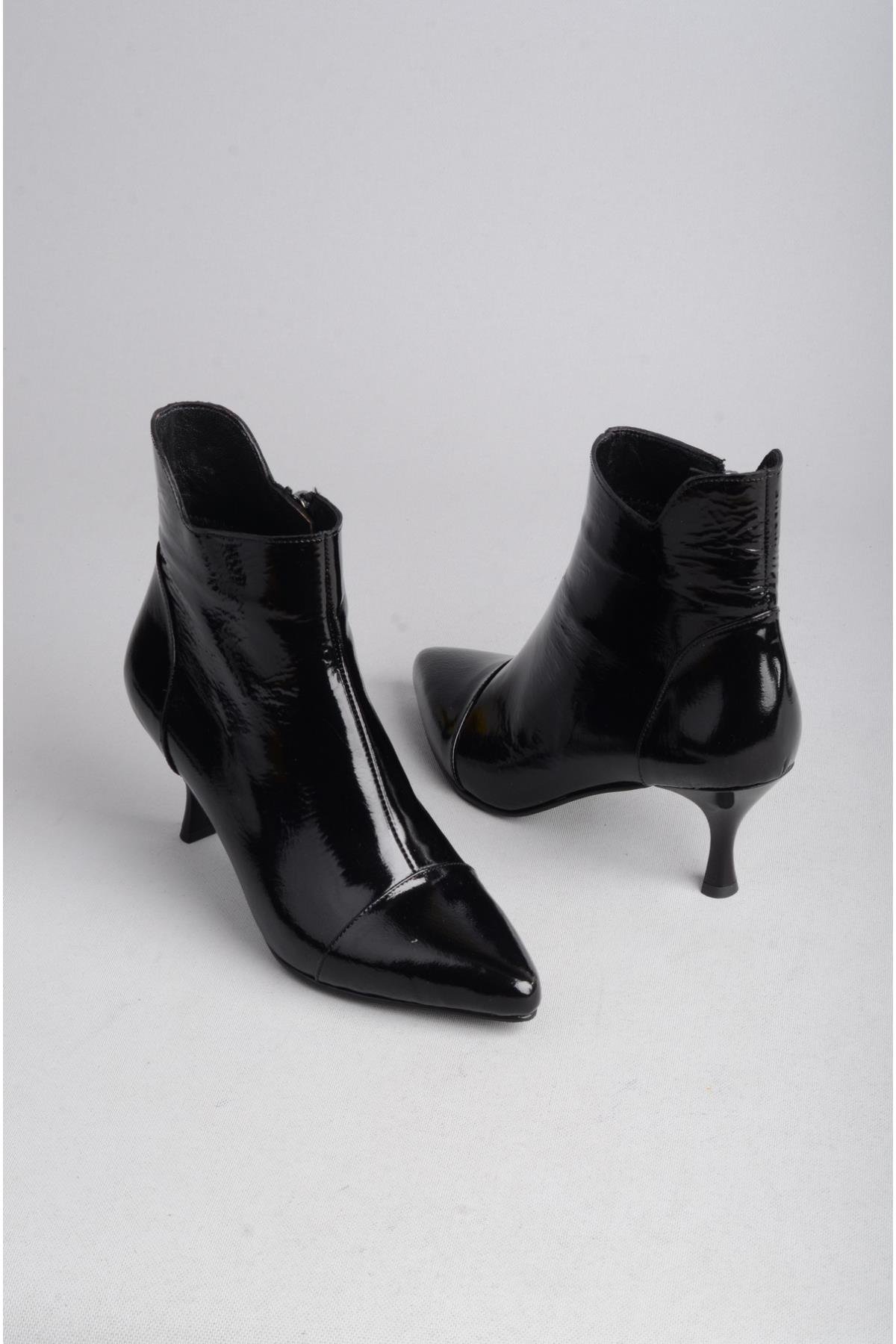 SEÇ 1063 HAKİKİ DERİ TOPUKLU KADIN BOT (Topuk Boyu: 7 cm) SİYAH RUGAN