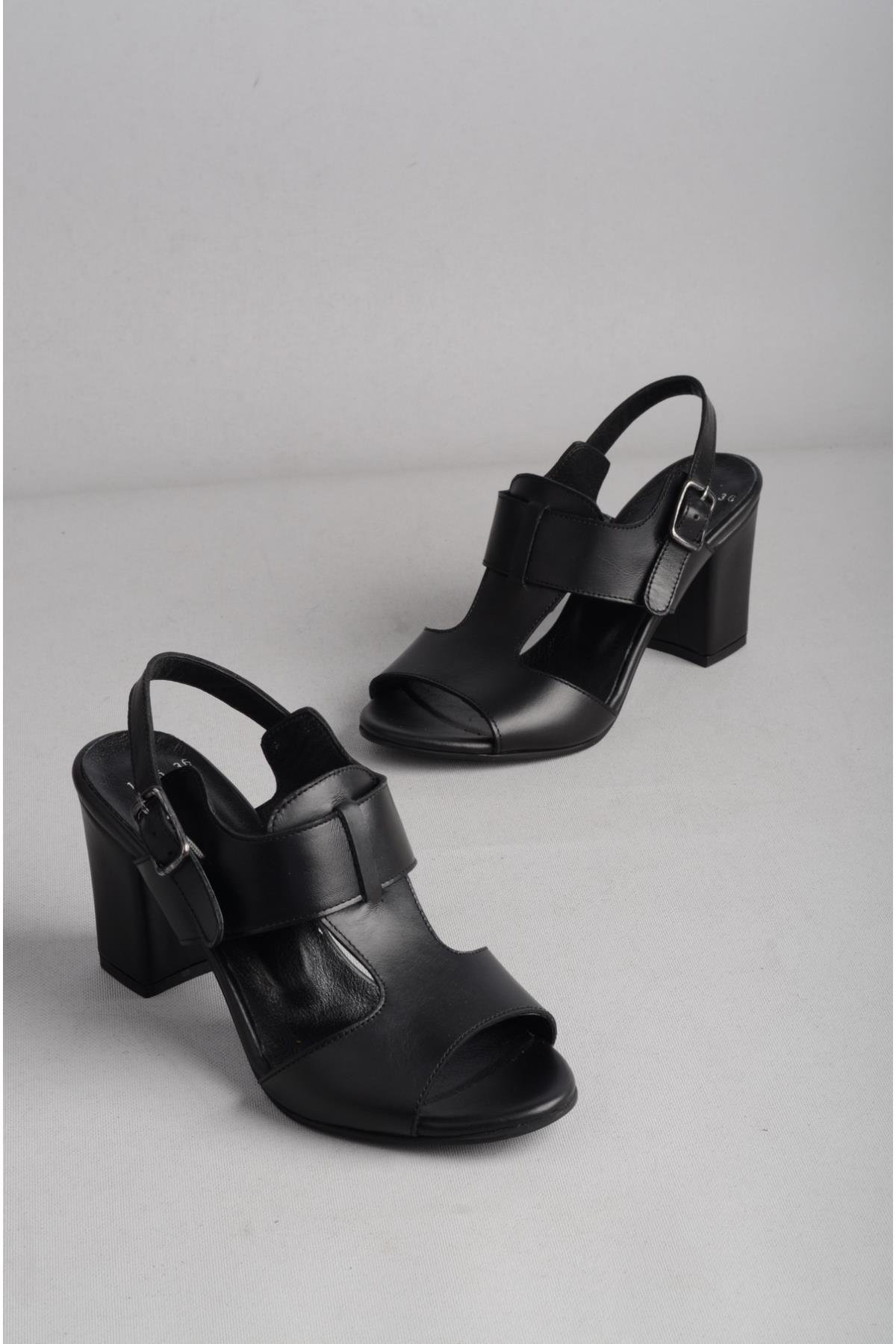 SEÇ 1155 HAKİKİ DERİ TOPUKLU SANDALET (Topuk Boyu: 8 cm) SİYAH