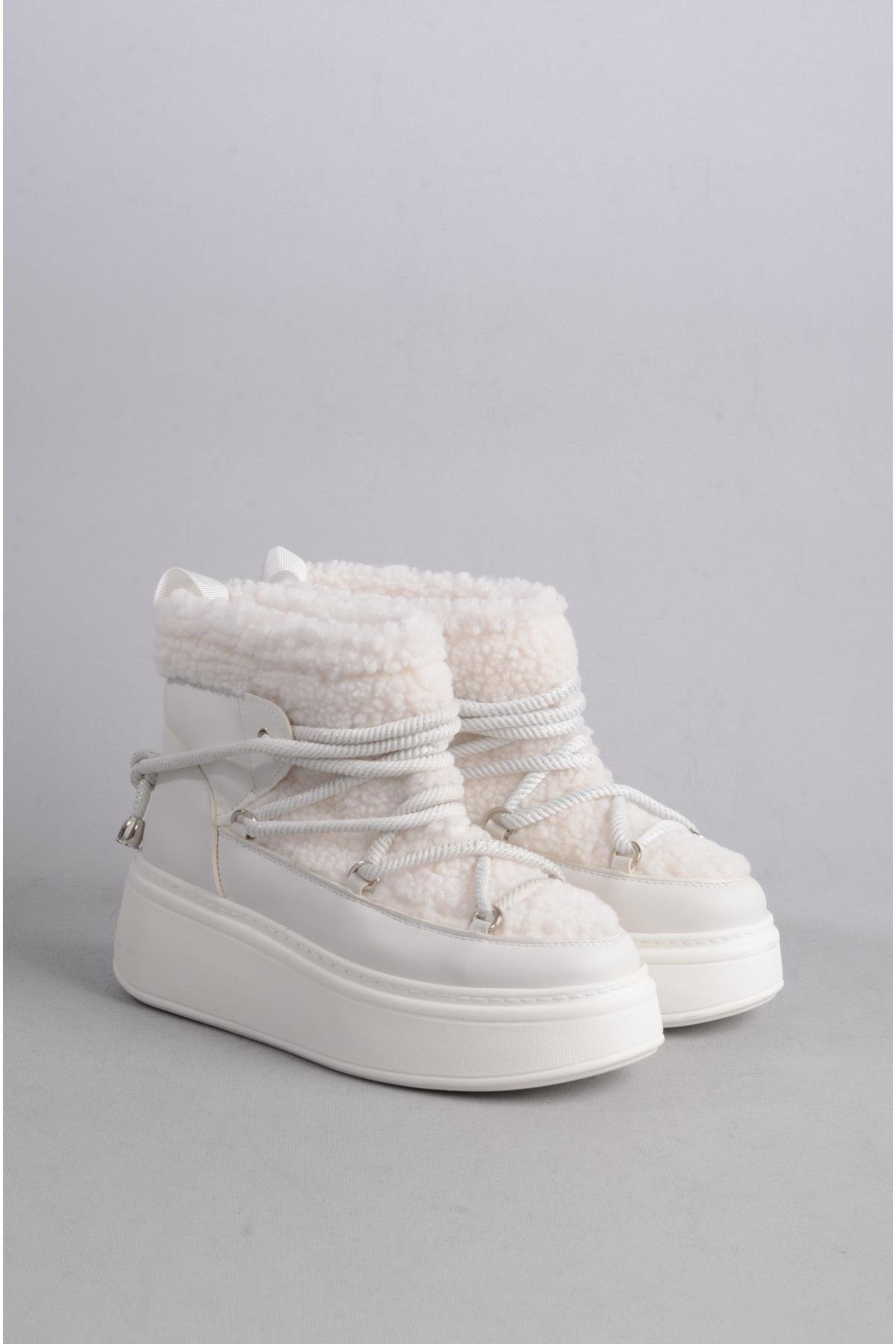 SEÇ 144 KÜRKLÜ SPOR KADIN BOT BEYAZ