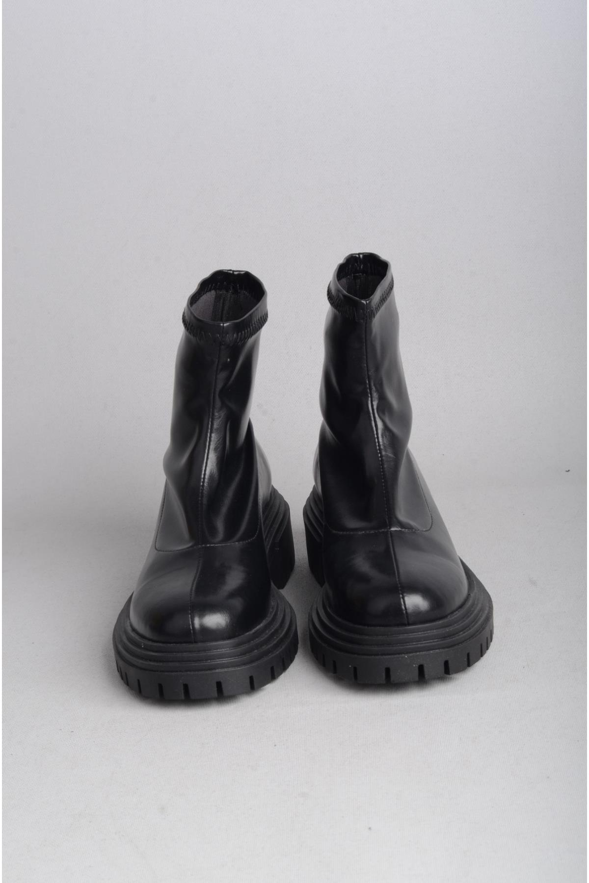 SEÇ 14550 STREÇ DERİ POSTAL BOT (Topuk Boyu:5 cm) SİYAH