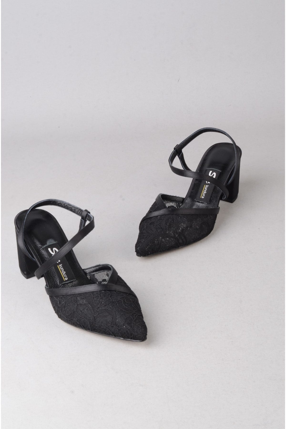 SEÇ 1533 DANTELLİ TOPUKLU AYAKKABI (Topuk Boyu:7 cm) SİYAH SATEN