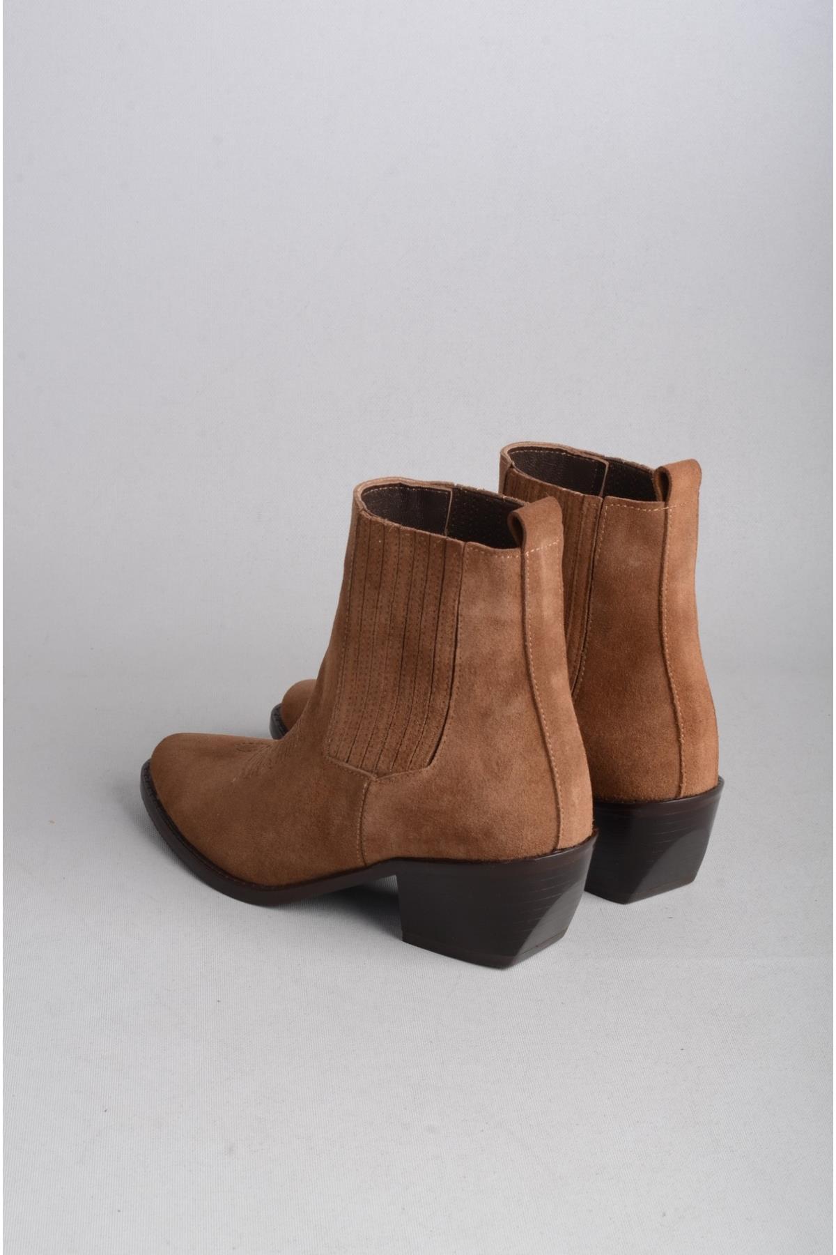 SEÇ 1623 HAKİKİ DERİ WESTERN TOPUKLU BOT (Topuk Boyu:6 cm) TABA SÜET