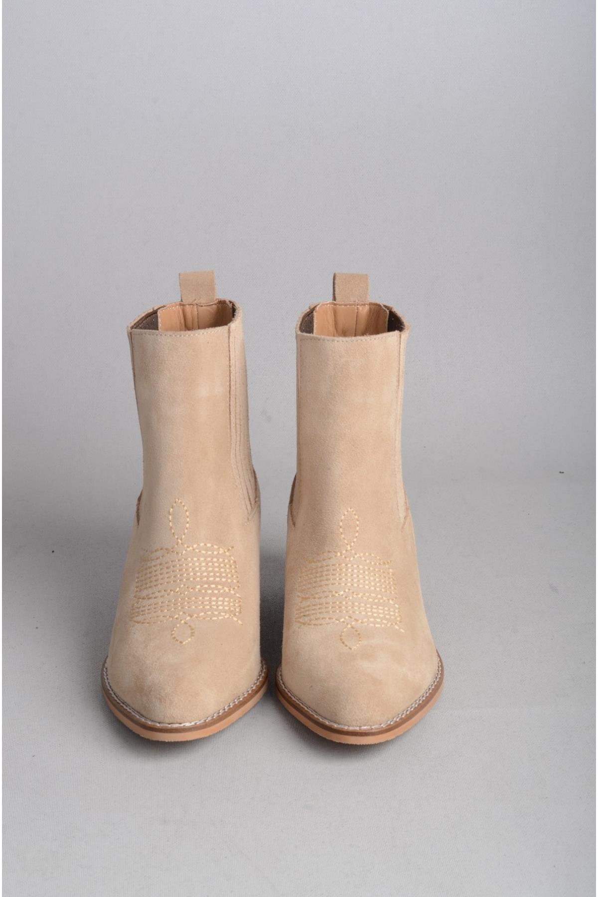 SEÇ 1623 HAKİKİ DERİ WESTERN TOPUKLU BOT (Topuk Boyu:6 cm) BEJ SÜET
