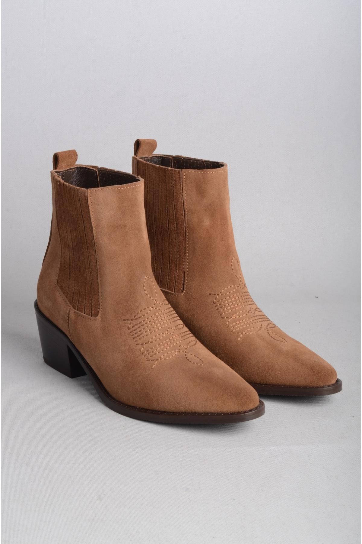 SEÇ 1623 HAKİKİ DERİ WESTERN TOPUKLU BOT (Topuk Boyu:6 cm) TABA SÜET