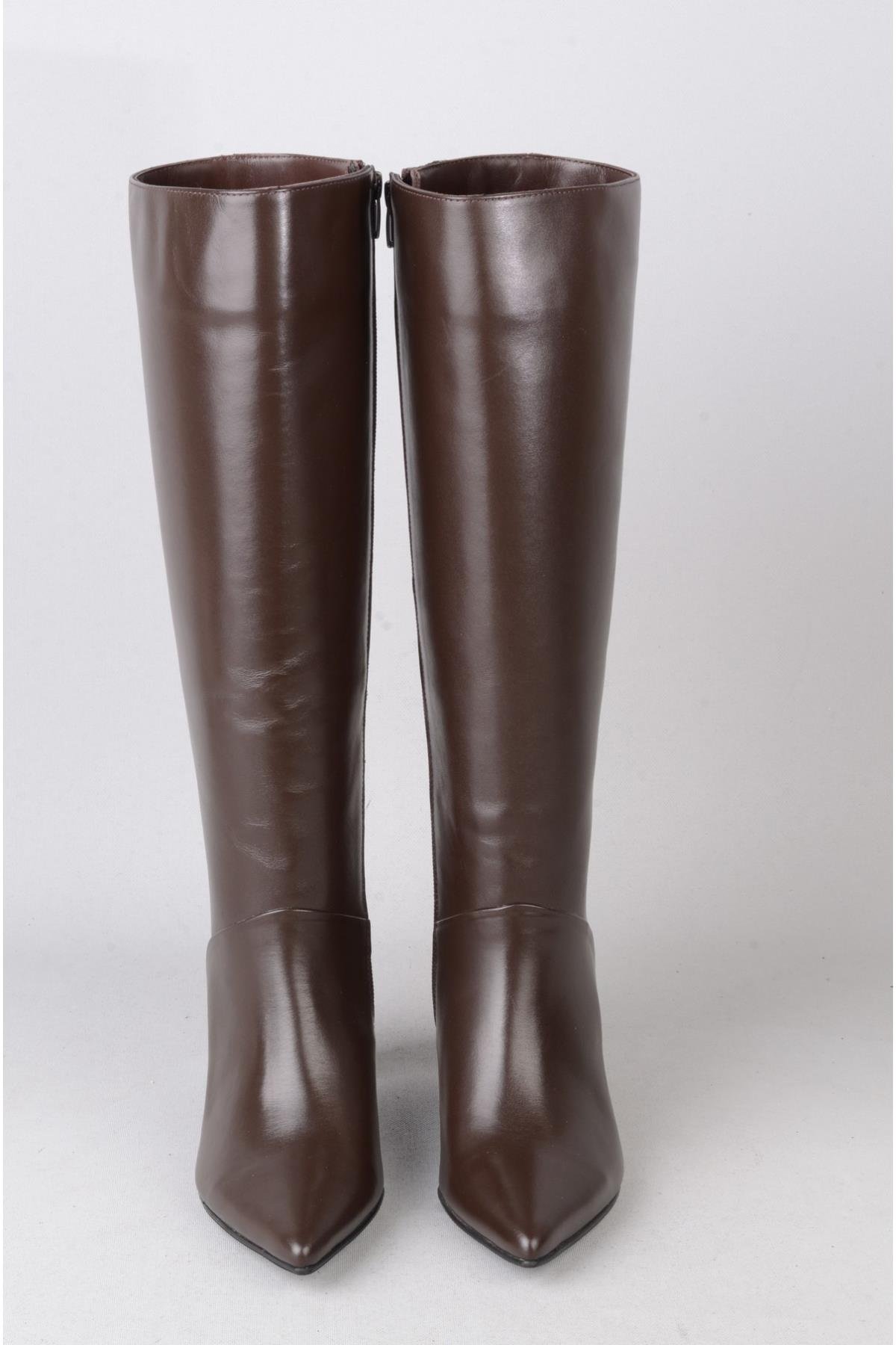 SEÇ 1717 HAKİKİ DERİ TOPUKLU KADIN ÇİZME (Topuk Boyu: 8 cm) KAHVE