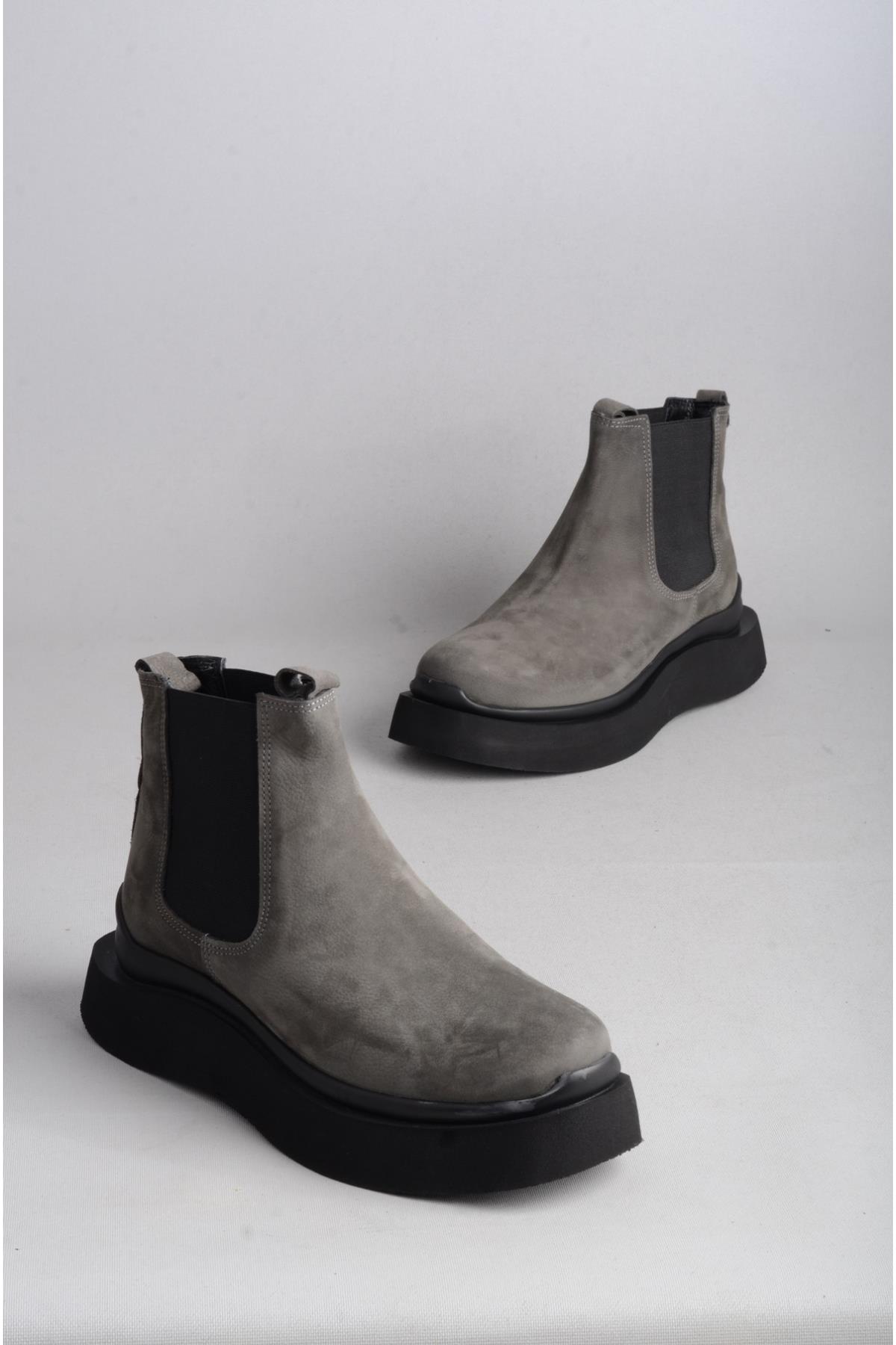 SEÇ 20672 HAKİKİ DERİ DOLGU TOPUK KADIN BOT (Topuk Boyu:6cm,Ön Kısım:3,5cm) GRİ