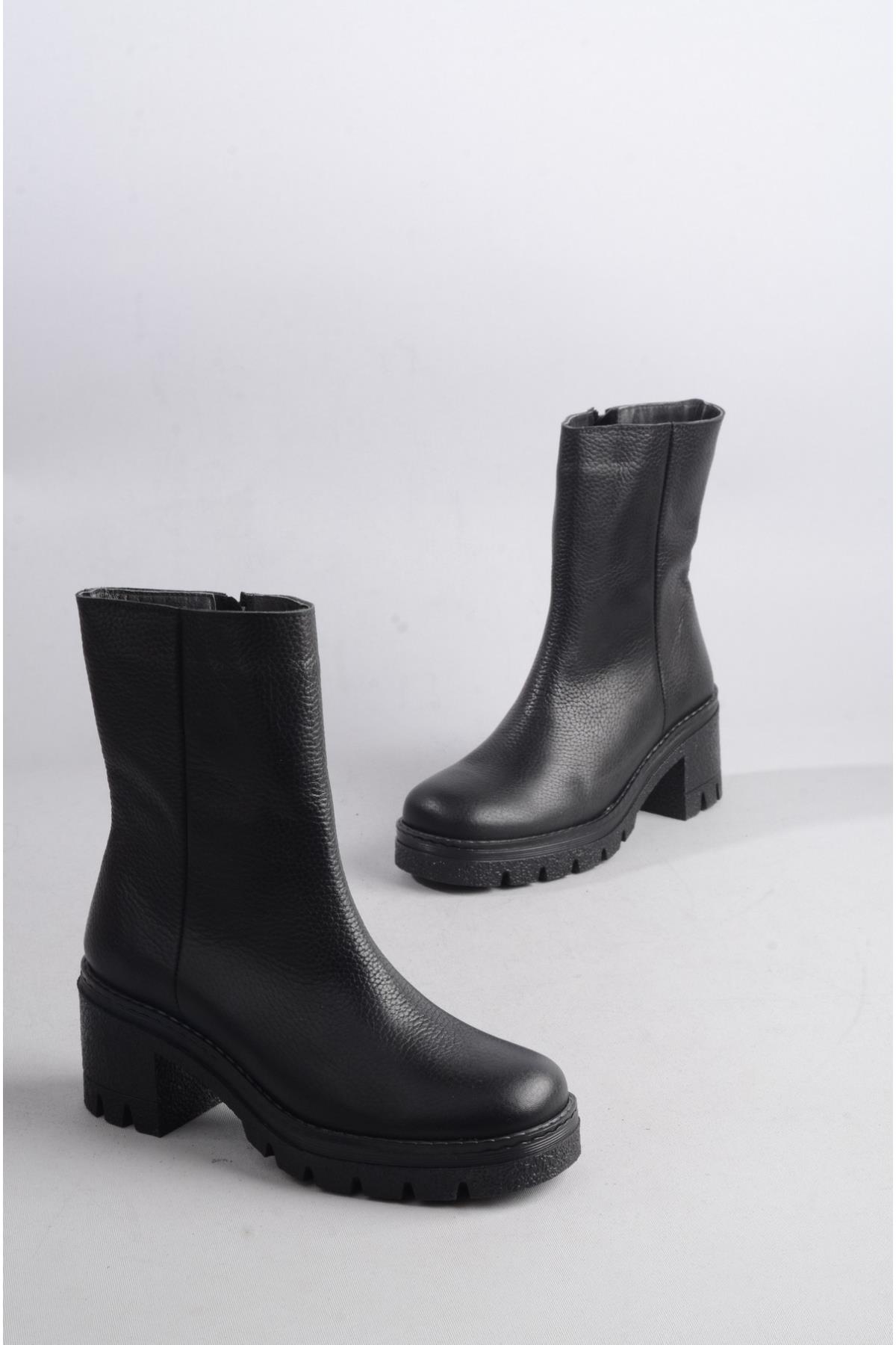 SEÇ 2309 HAKİKİ DERİ KADIN BOT (Topuk Boyu:7 cm) SİYAH