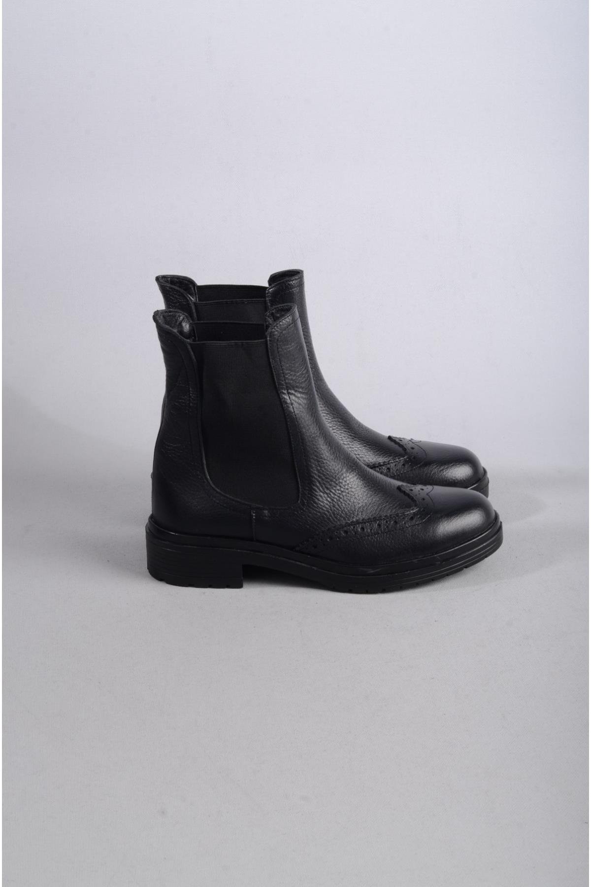 SEÇ 2337 HAKİKİ DERİ KADIN BOT SİYAH
