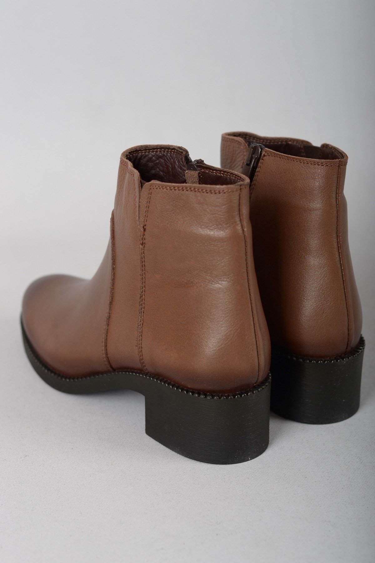 SEÇ 246091 HAKİKİ DERİ KADIN TOPUKLU BOT KAHVE