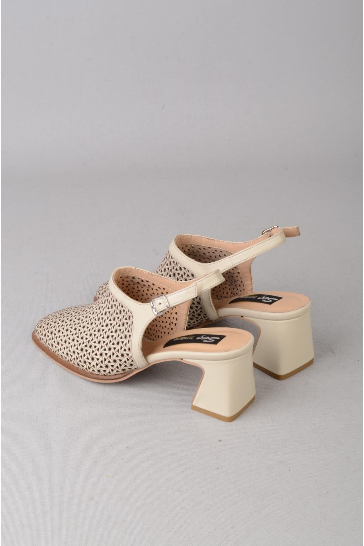 SEÇ 2635 HAKİKİ DERİ TOPUKLU KADIN AYAKKABI (Topuk Boyu: 7 cm) BEJ