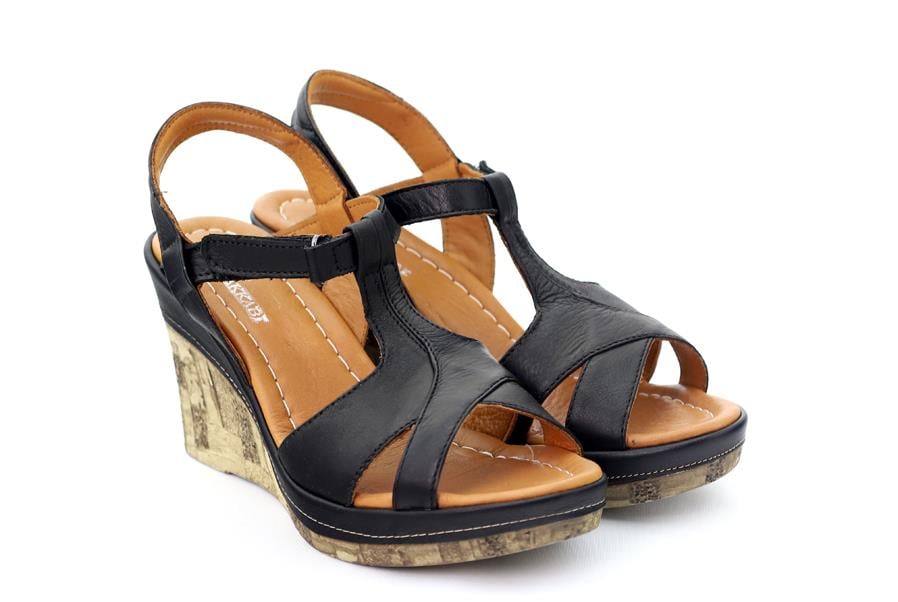 SEÇ 3017 Dolgu Topuk Kadin Sandalet  (Topuk Boyu 8.5 cm-Platform 2 cm) Siyah