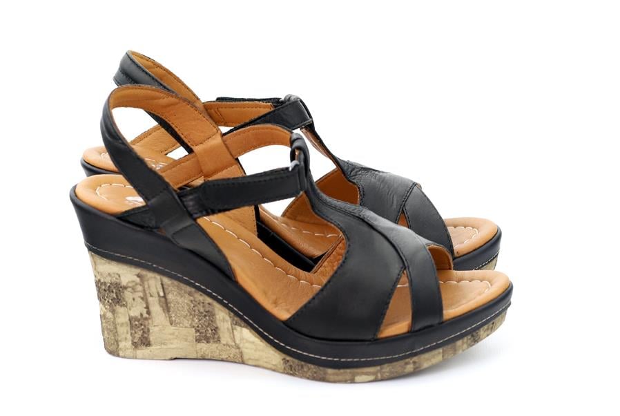 SEÇ 3017 Dolgu Topuk Kadin Sandalet  (Topuk Boyu 8.5 cm-Platform 2 cm) Siyah