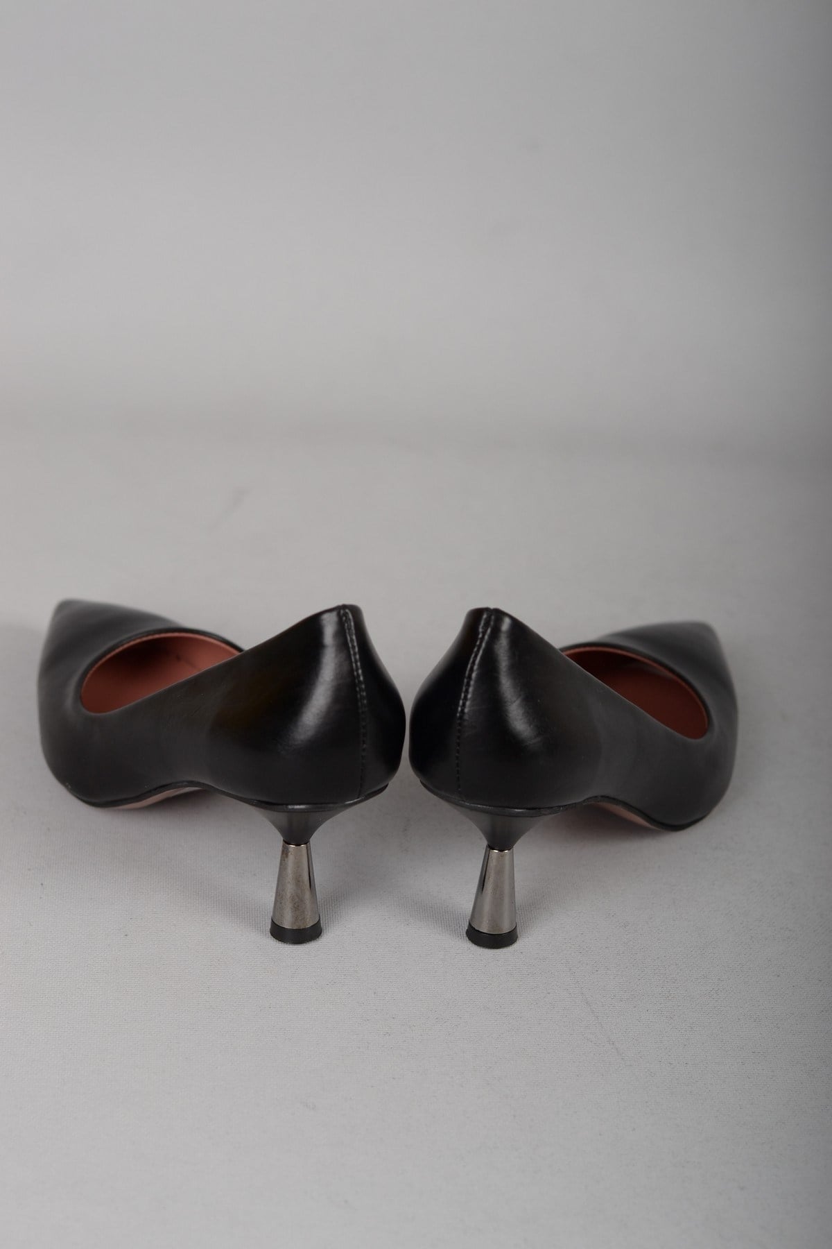 SEÇ 340 METAL TOPUKLU STİLETTO (7cm) SİYAH
