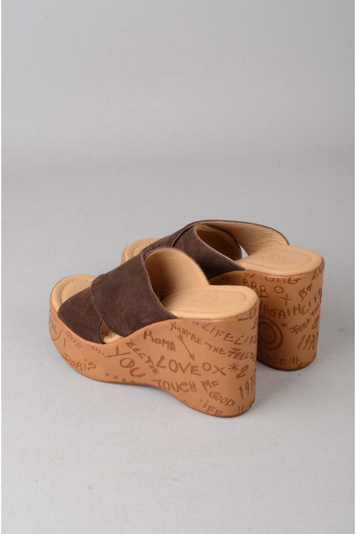 SEÇ 4022 HAKİKİ DERİ DOLGU TOPUK TERLİK (Topuk Boyu:10 cm, Platform: 3,5 cm) KAHVE SÜET