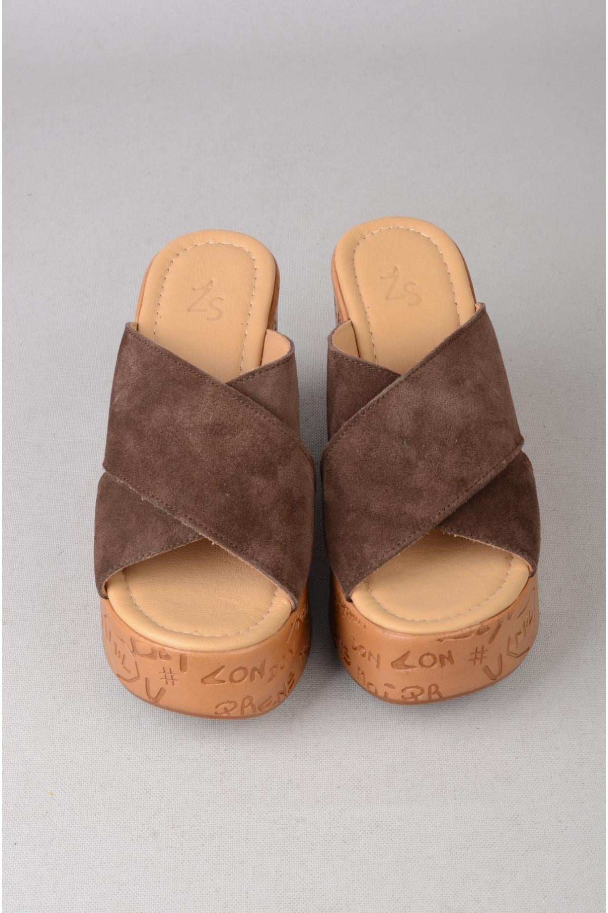 SEÇ 4022 HAKİKİ DERİ DOLGU TOPUK TERLİK (Topuk Boyu:10 cm, Platform: 3,5 cm) KAHVE SÜET