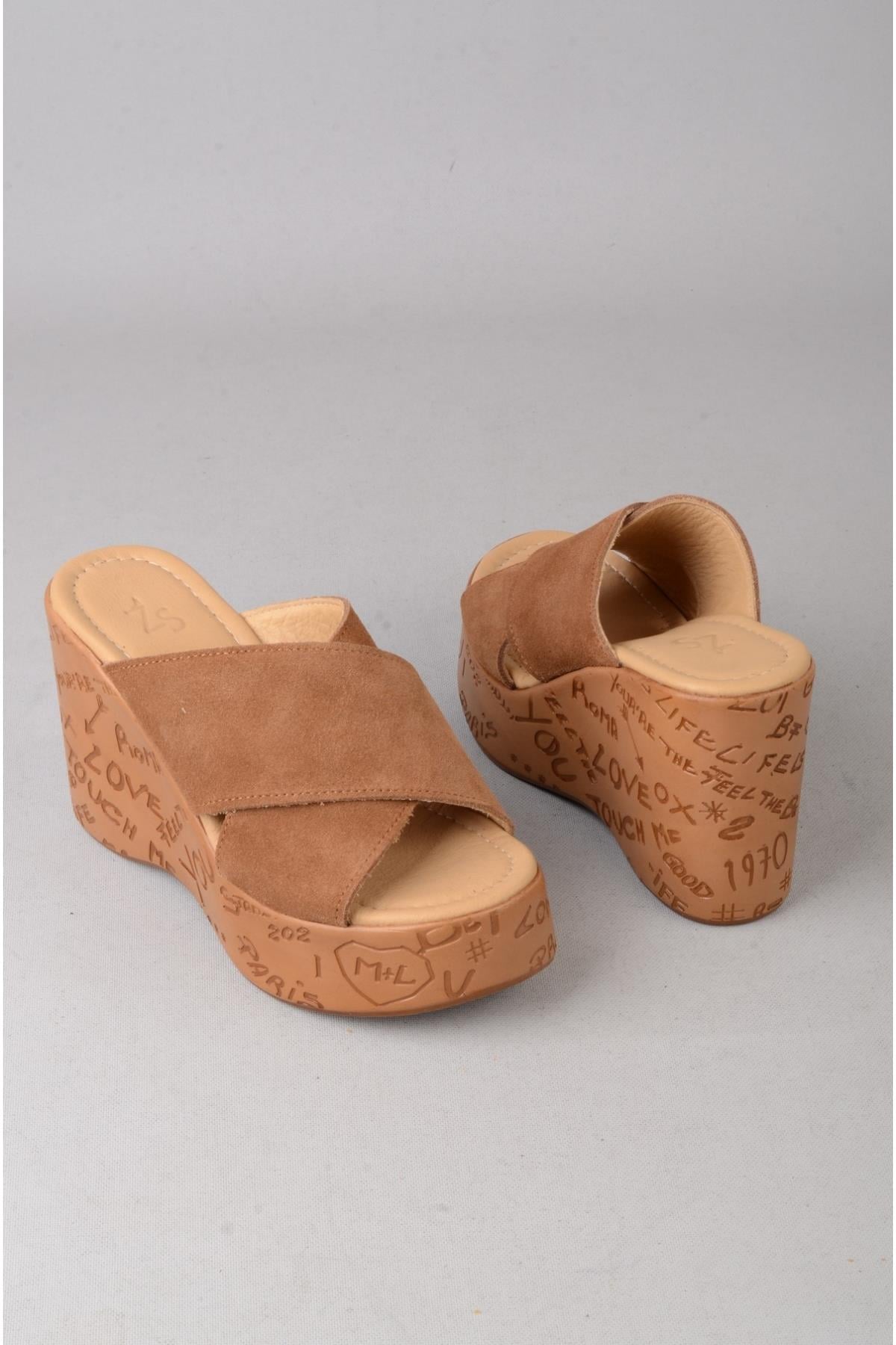 SEÇ 4022 HAKİKİ DERİ DOLGU TOPUK TERLİK (Topuk Boyu:10 cm, Platform: 3,5 cm) TABA SÜET