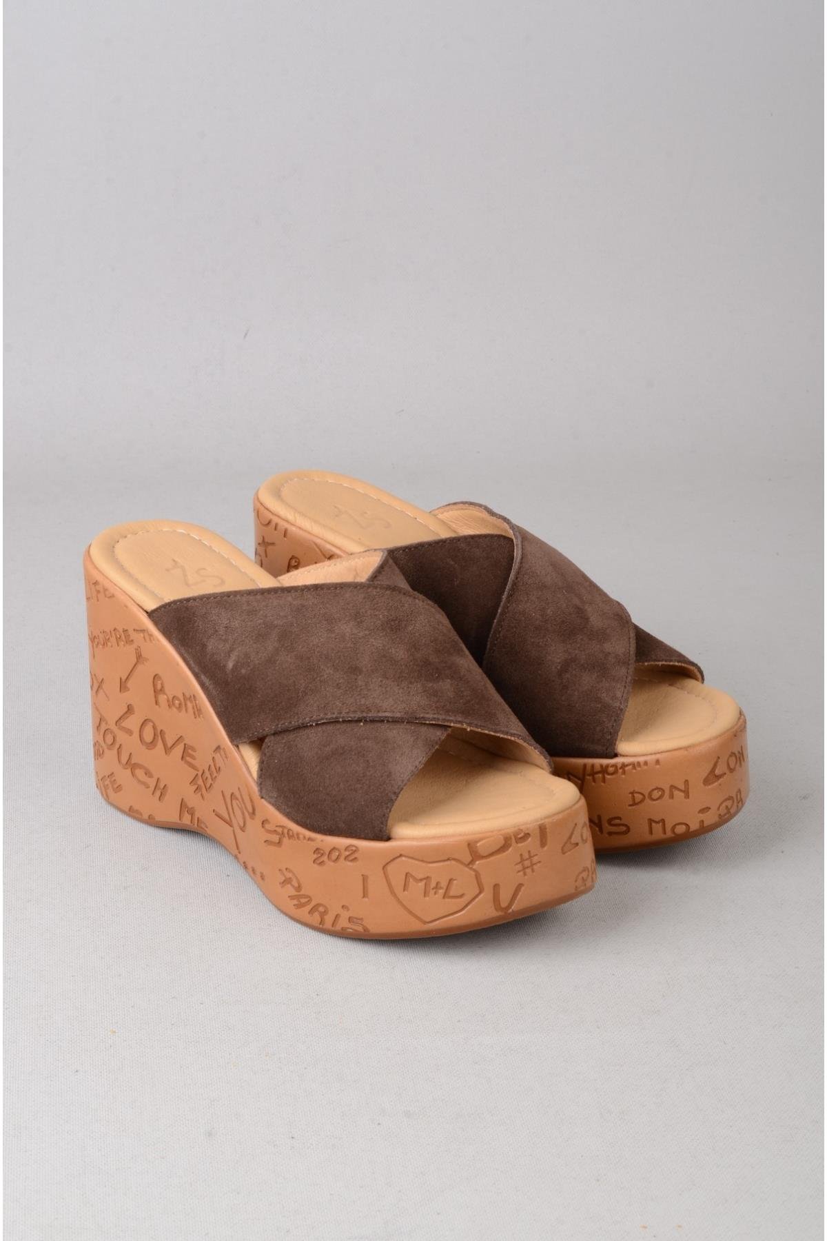 SEÇ 4022 HAKİKİ DERİ DOLGU TOPUK TERLİK (Topuk Boyu:10 cm, Platform: 3,5 cm) KAHVE SÜET