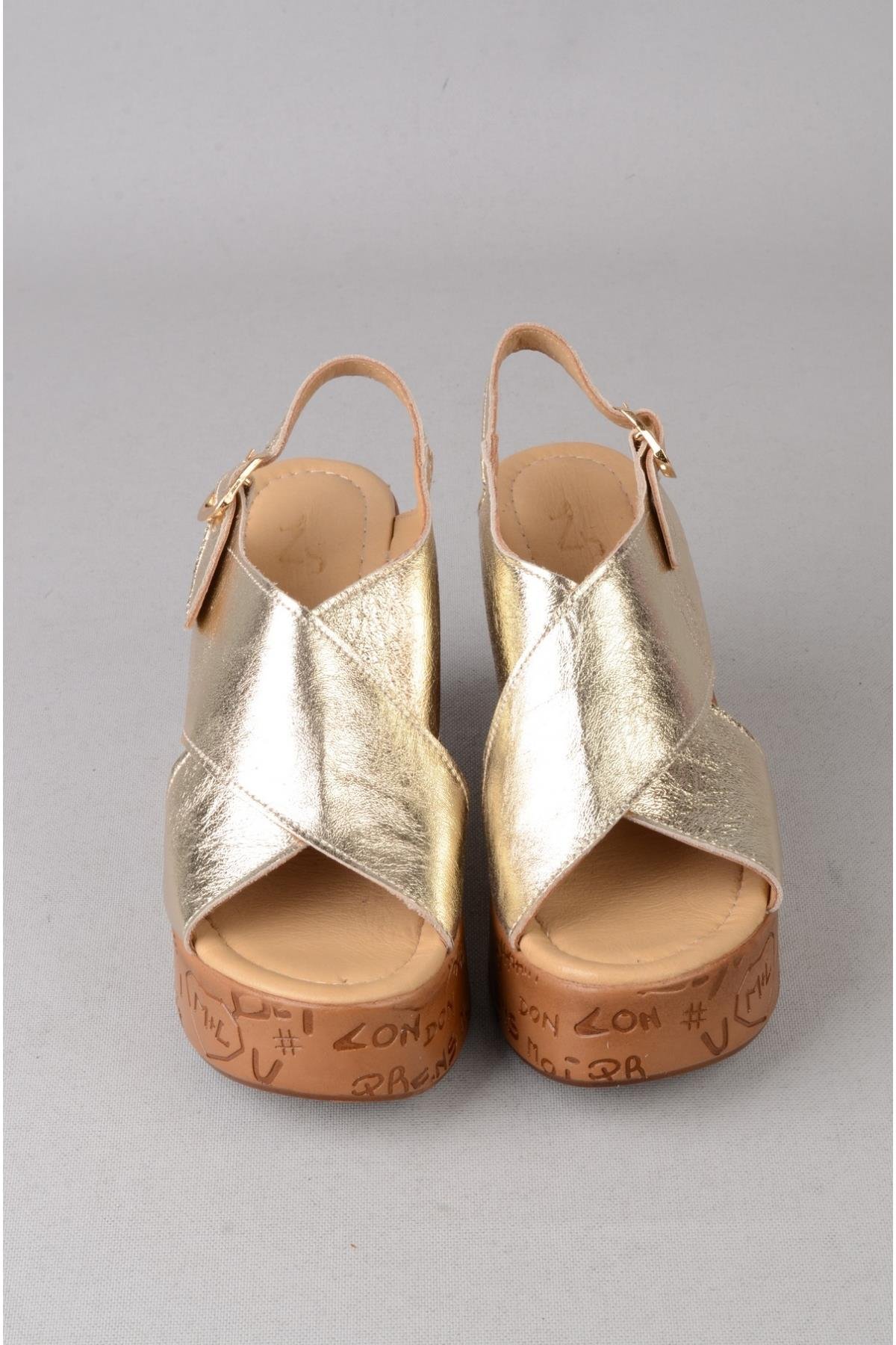 SEÇ 4023 HAKİKİ DERİ DOLGU TOPUK SANDALET (Topuk Boyu:10 cm, Platform: 3,5 cm) ALTIN
