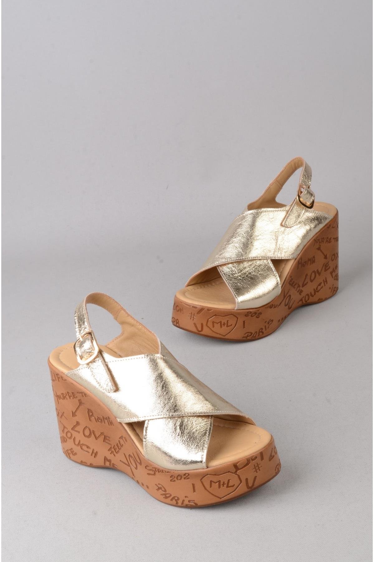 SEÇ 4023 HAKİKİ DERİ DOLGU TOPUK SANDALET (Topuk Boyu:10 cm, Platform: 3,5 cm) ALTIN