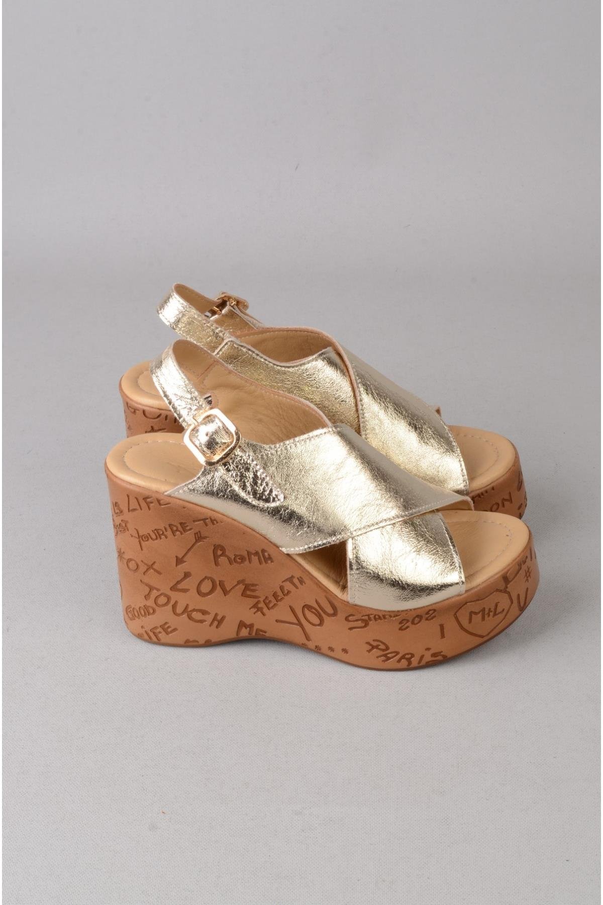 SEÇ 4023 HAKİKİ DERİ DOLGU TOPUK SANDALET (Topuk Boyu:10 cm, Platform: 3,5 cm) ALTIN