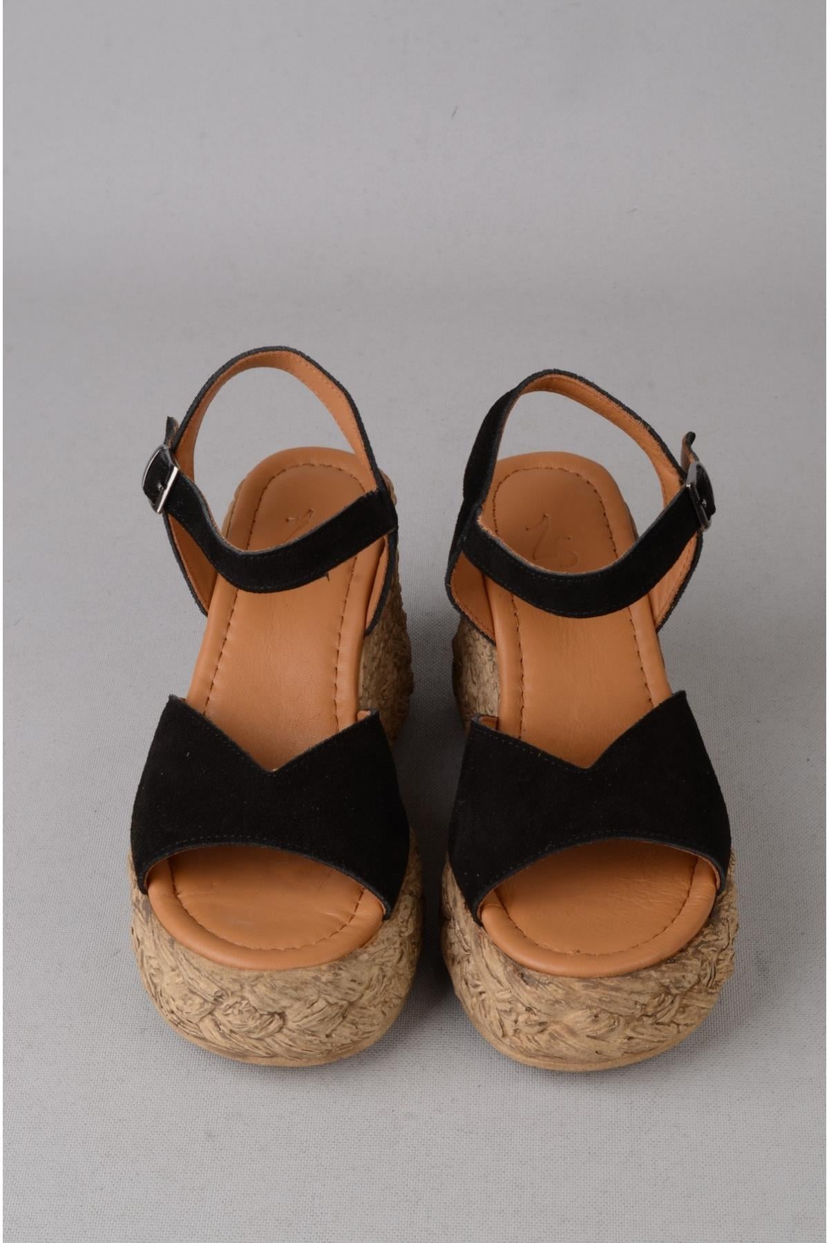 SEÇ 4036 HAKİKİ DERİ DOLGU TOPUK SANDALET (Topuk Boyu:9 cm, Platform: 3 cm) SİYAH SÜET