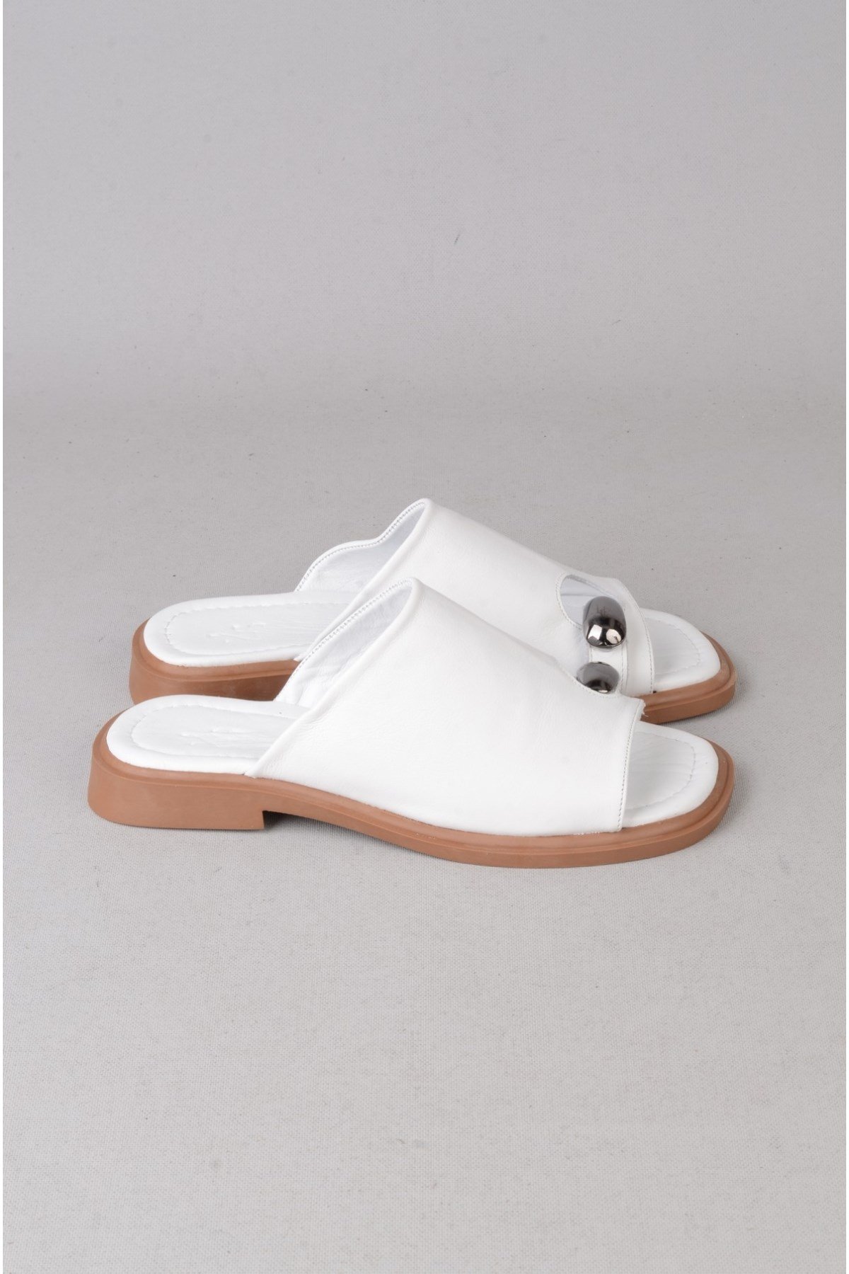 SEÇ 4099 HAKİKİ DERİ KADIN PARMAK ARASI TERLİK (Topuk Boyu:2cm) BEYAZ