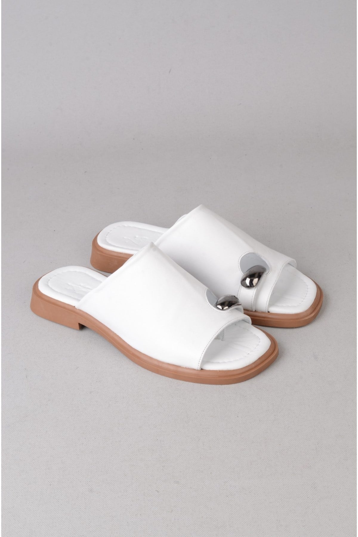 SEÇ 4099 HAKİKİ DERİ KADIN PARMAK ARASI TERLİK (Topuk Boyu:2cm) BEYAZ