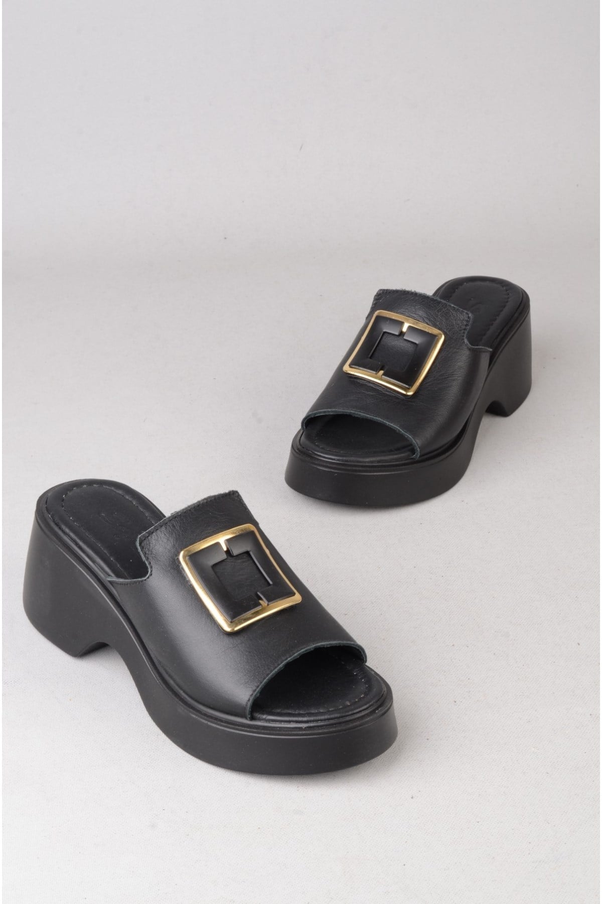 SEÇ 4123 HAKİKİ DERİ PLATFORM TOPUKLU TERLİK (Topuk:7cm Platform:2,5cm) SİYAH
