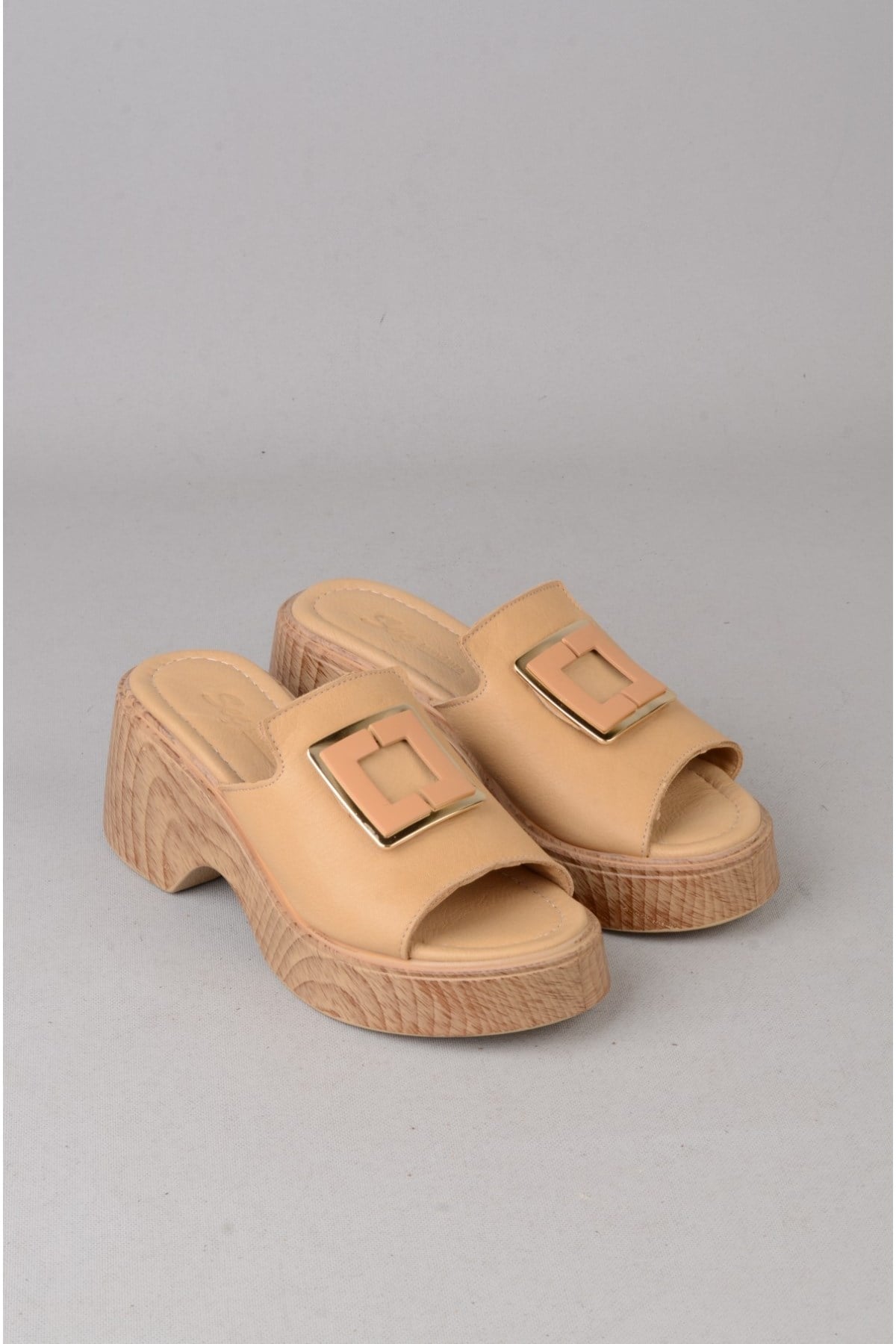 SEÇ 4123 HAKİKİ DERİ PLATFORM TOPUKLU TERLİK (Topuk:7cm Platform:2,5cm) KARAMEL