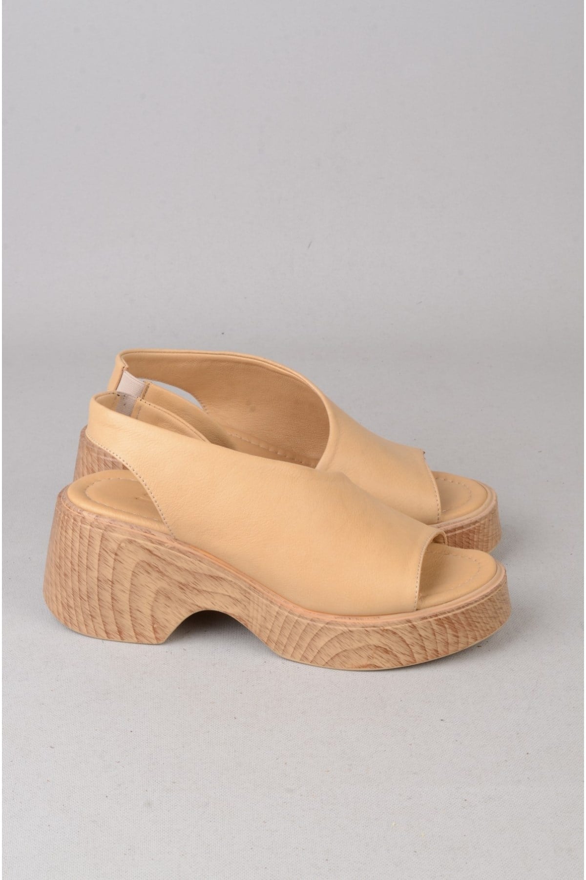 SEÇ 4125 HAKİKİ DERİ PLATFORM TOPUKLU SANDALET (Topuk:7cm Platform:2,5cm) KARAMEL