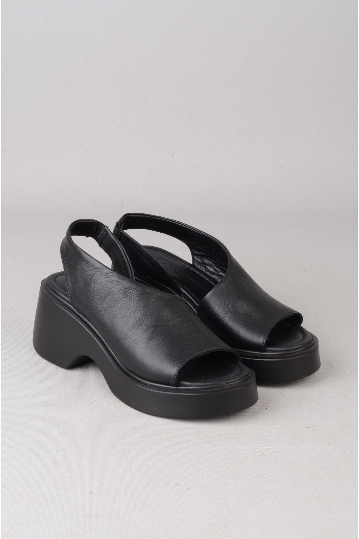 SEÇ 4125 HAKİKİ DERİ PLATFORM TOPUKLU SANDALET (Topuk:7cm Platform:2,5cm) SİYAH