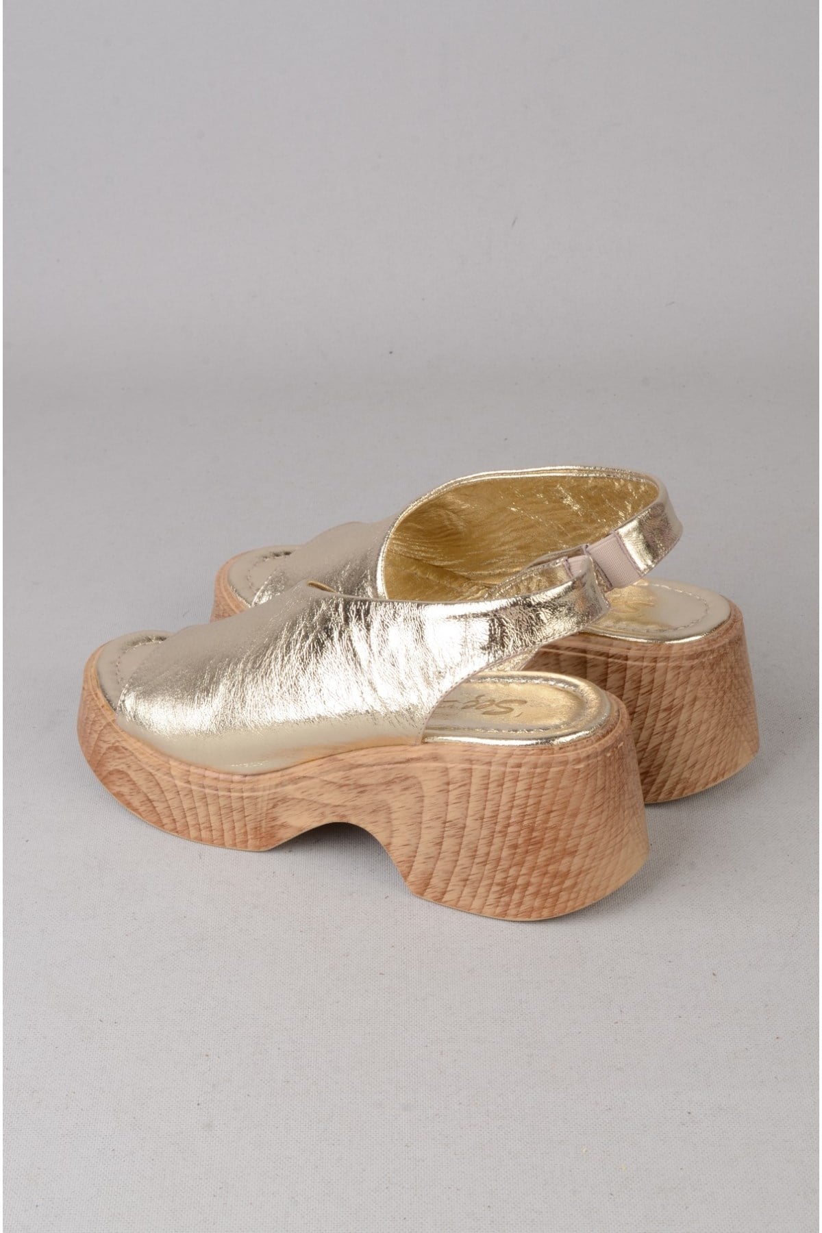 SEÇ 4125 HAKİKİ DERİ PLATFORM TOPUKLU SANDALET (Topuk:7cm Platform:2,5cm) ALTIN