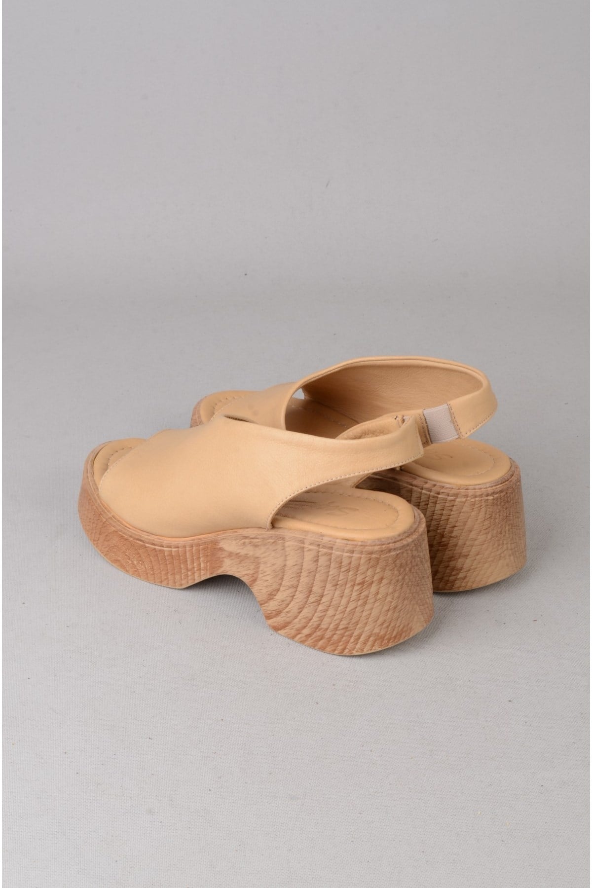 SEÇ 4125 HAKİKİ DERİ PLATFORM TOPUKLU SANDALET (Topuk:7cm Platform:2,5cm) KARAMEL