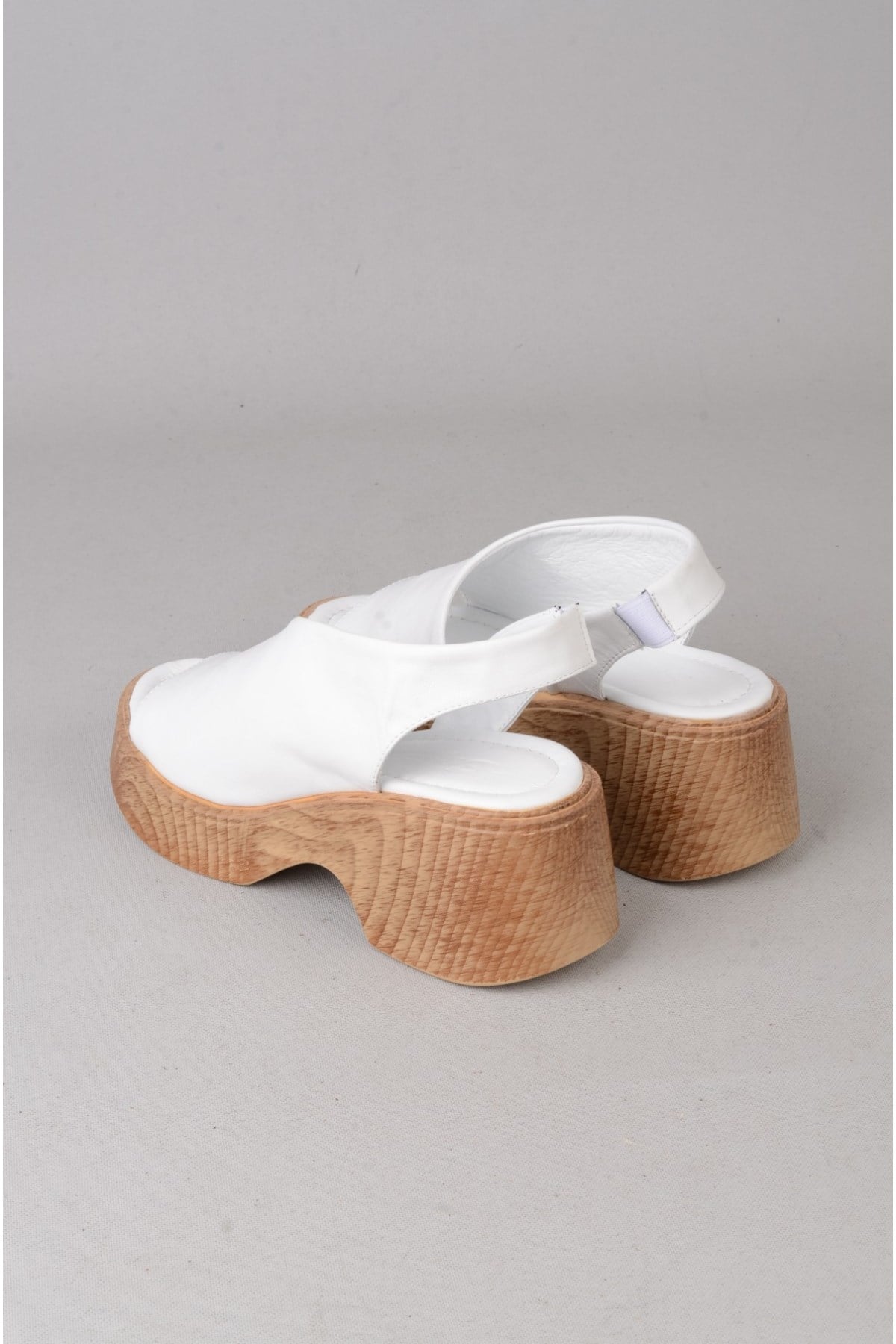 SEÇ 4125 HAKİKİ DERİ PLATFORM TOPUKLU SANDALET (Topuk:7cm Platform:2,5cm) BEYAZ