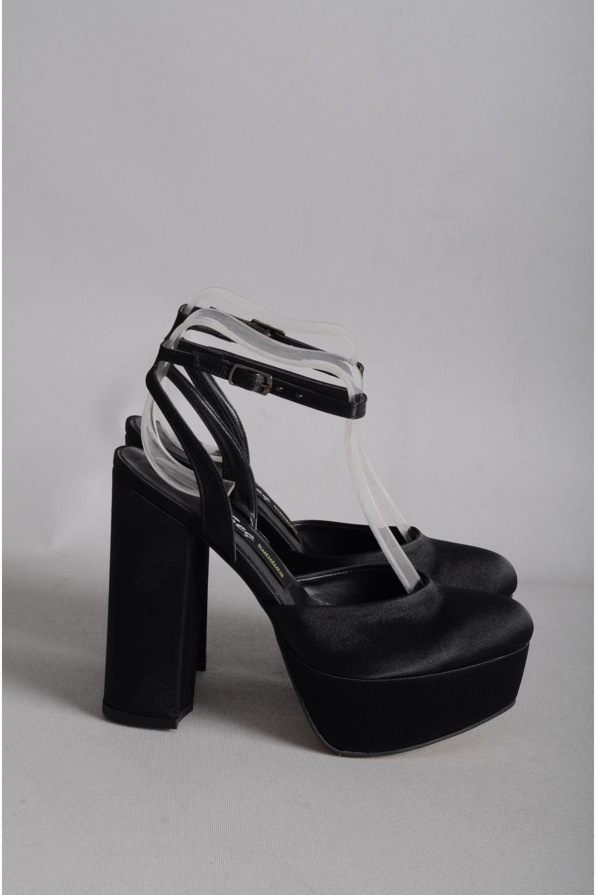 SEÇ 646 PLATFORMLU ÖNÜ KAPALI TOPUKLU AYAKKABI (Topuk Boyu:13 cm Platform:4 cm) SİYAH SATEN