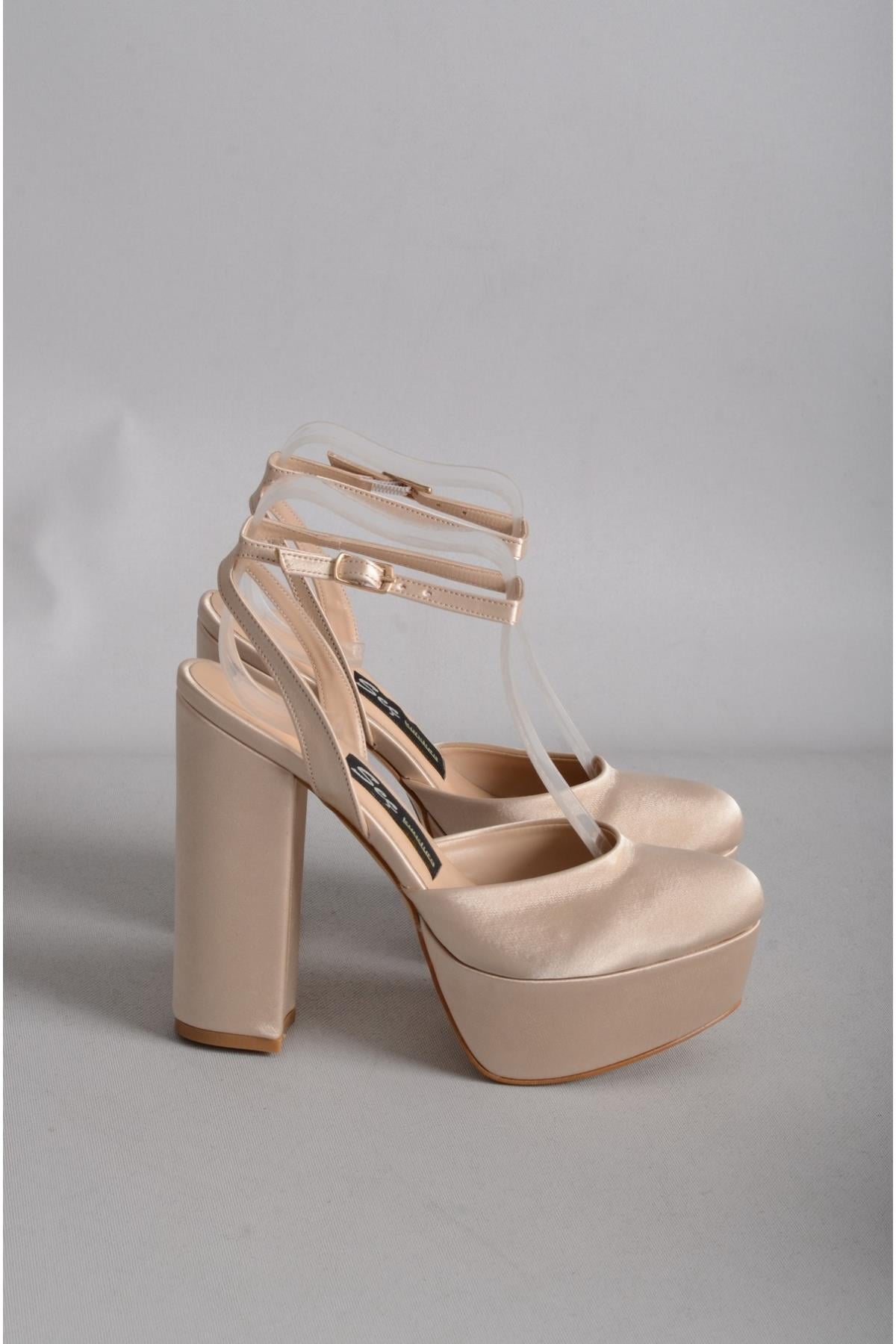 SEÇ 646 PLATFORMLU ÖNÜ KAPALI TOPUKLU AYAKKABI (Topuk Boyu:13 cm Platform:4 cm) NUDE SATEN