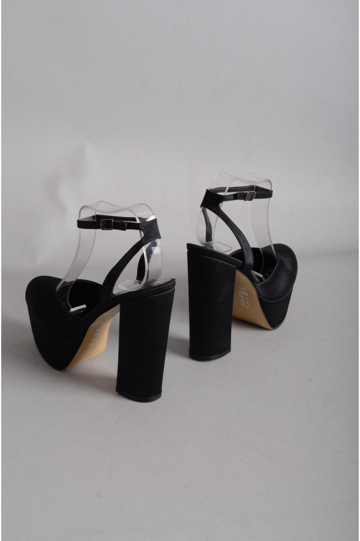 SEÇ 646 PLATFORMLU ÖNÜ KAPALI TOPUKLU AYAKKABI (Topuk Boyu:13 cm Platform:4 cm) SİYAH SATEN