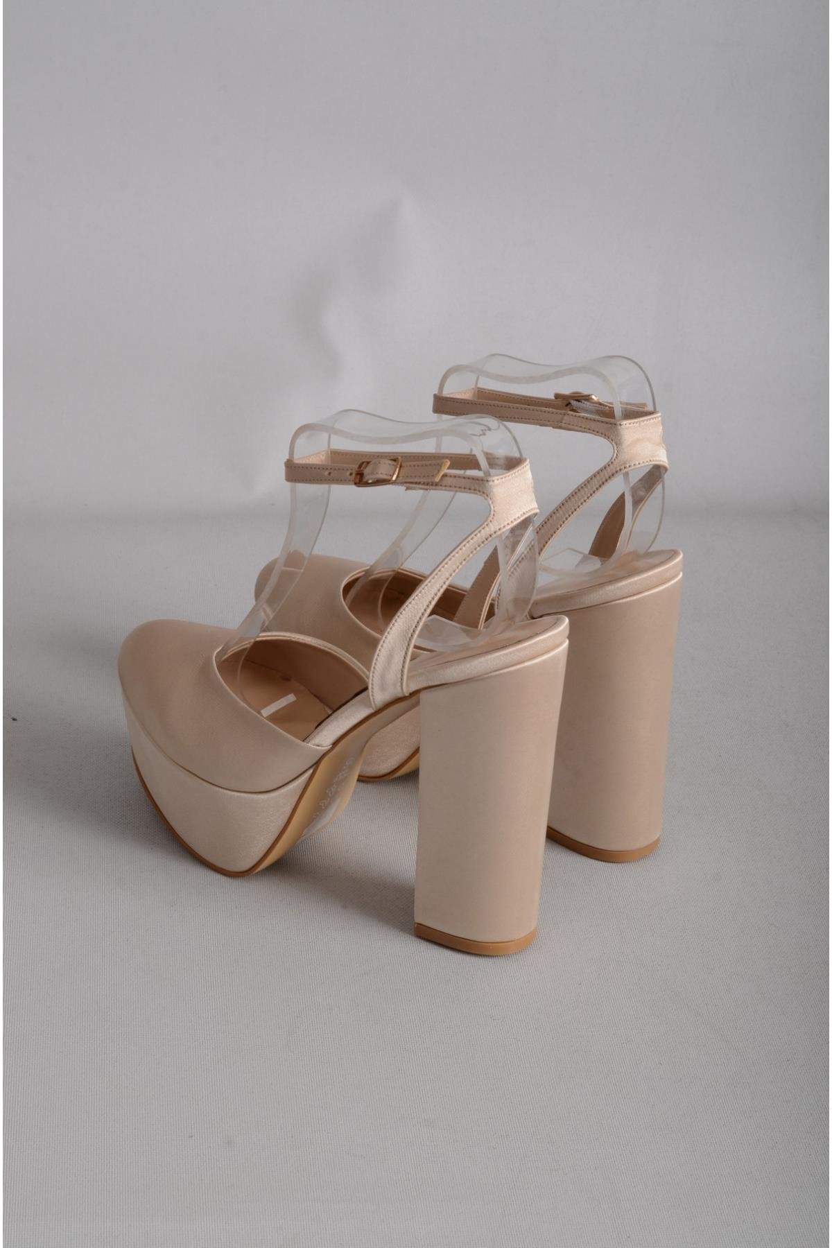 SEÇ 646 PLATFORMLU ÖNÜ KAPALI TOPUKLU AYAKKABI (Topuk Boyu:13 cm Platform:4 cm) NUDE SATEN