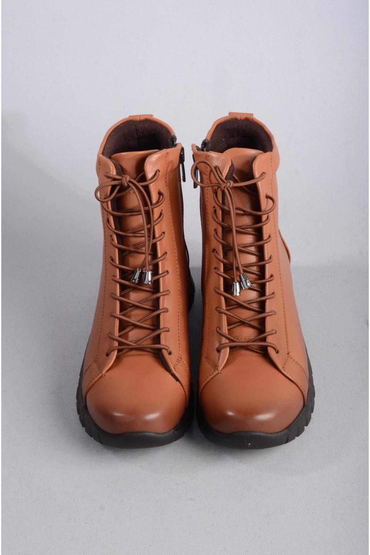 SEÇ 685 HAKİKİ DERİ ANATOMİK KADIN BOT TABA