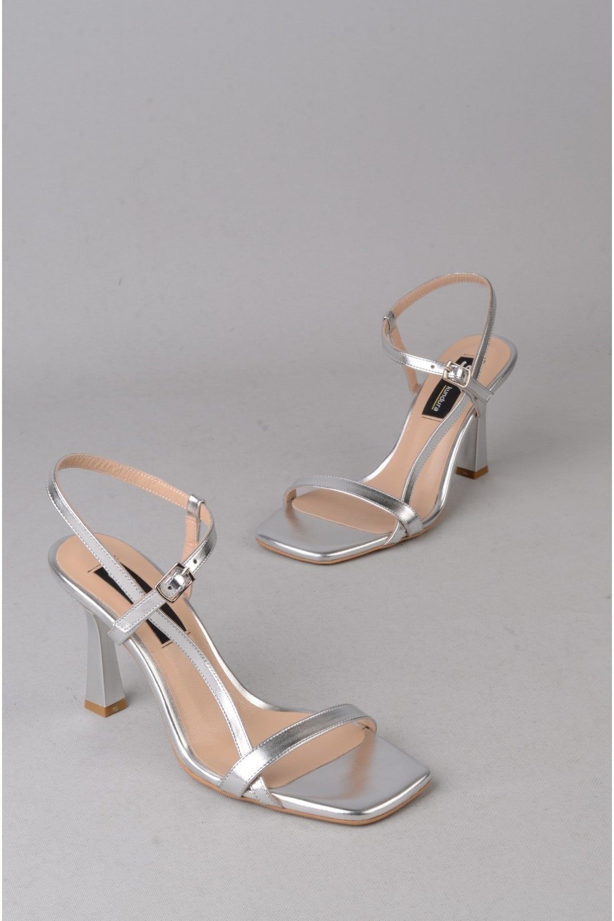 SEÇ 8569 BANTLI TOPUKLU AYAKKABI (Topuk Boyu: 9 cm) GÜMÜŞ