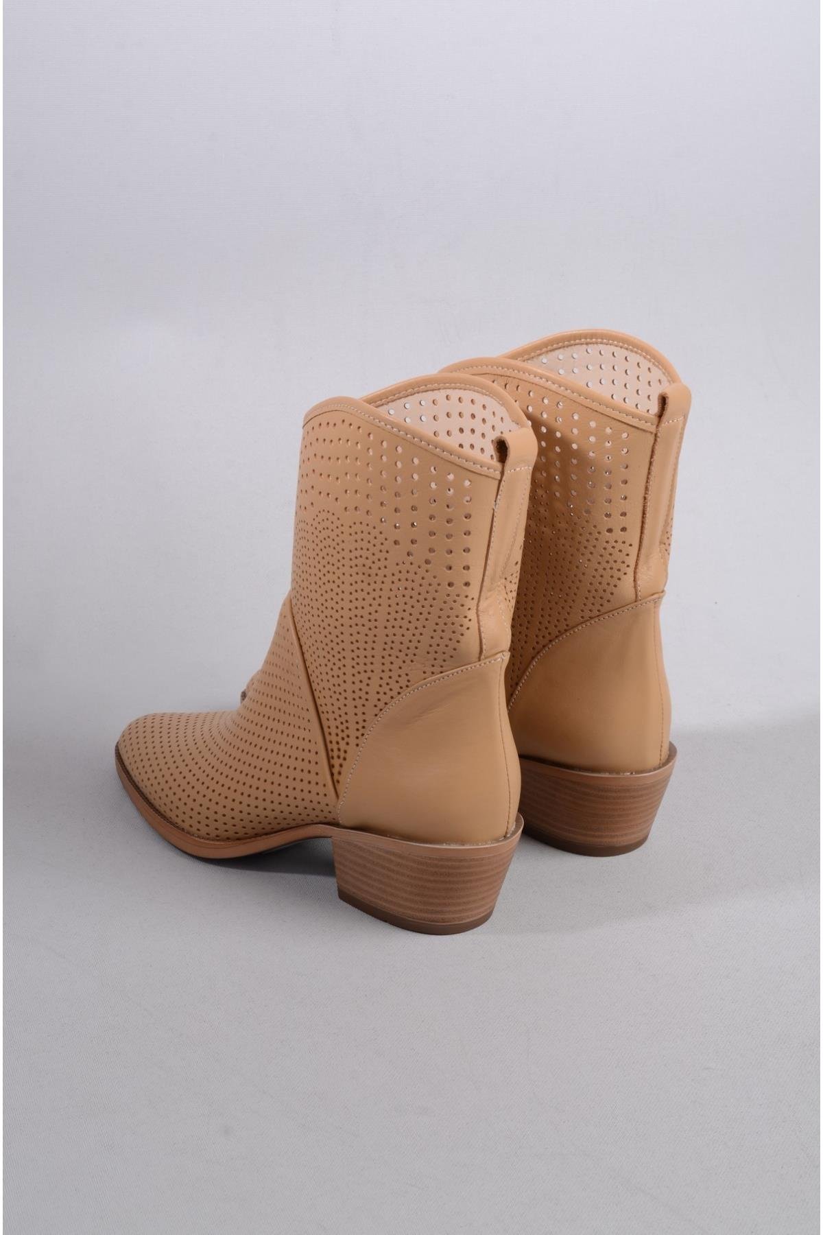 SEÇ 8590 HAKİKİ DERİ WESTERN YAZLIK BOT (Topuk boyu:5cm) KARAMEL