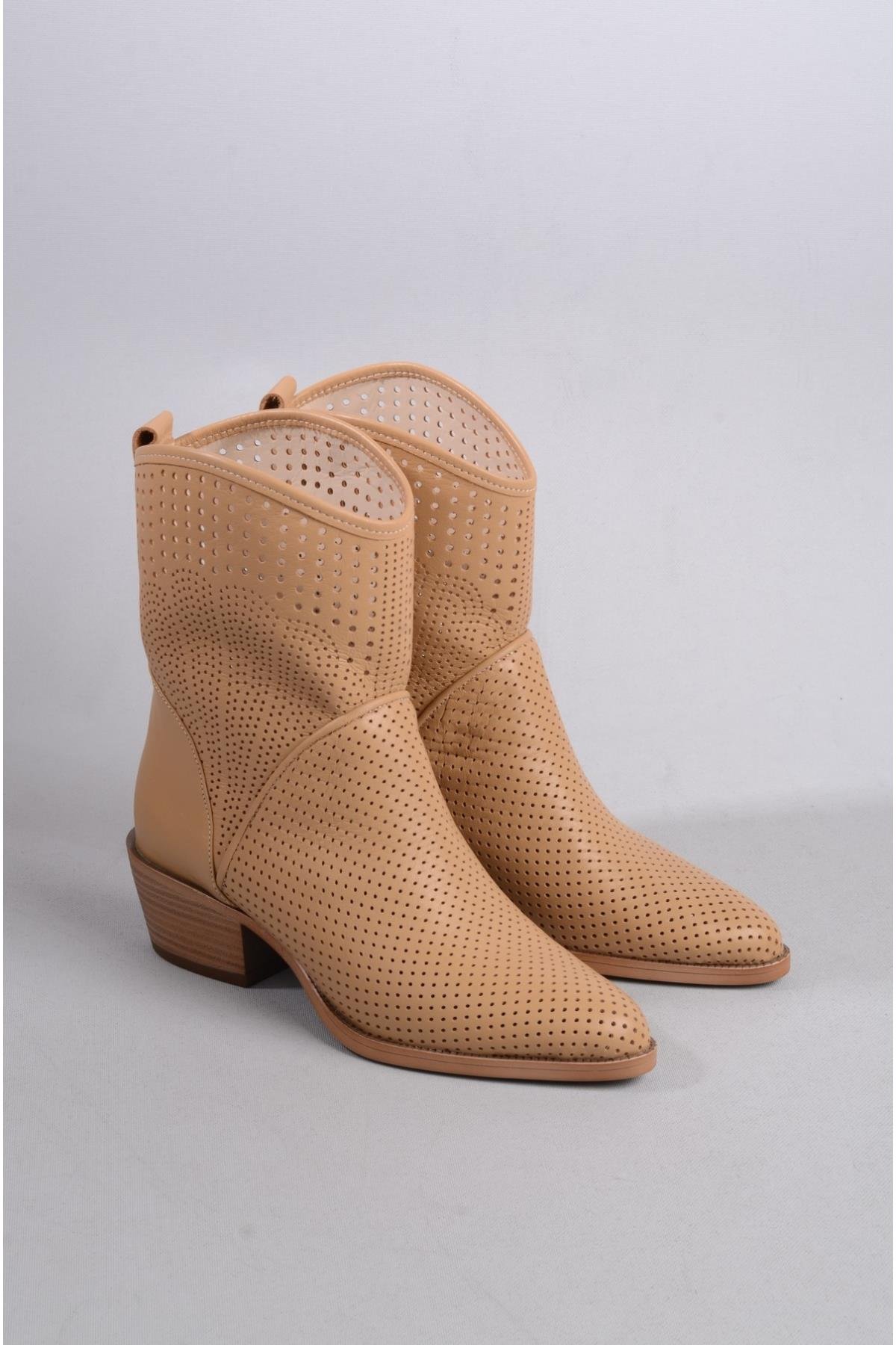 SEÇ 8590 HAKİKİ DERİ WESTERN YAZLIK BOT (Topuk boyu:5cm) KARAMEL