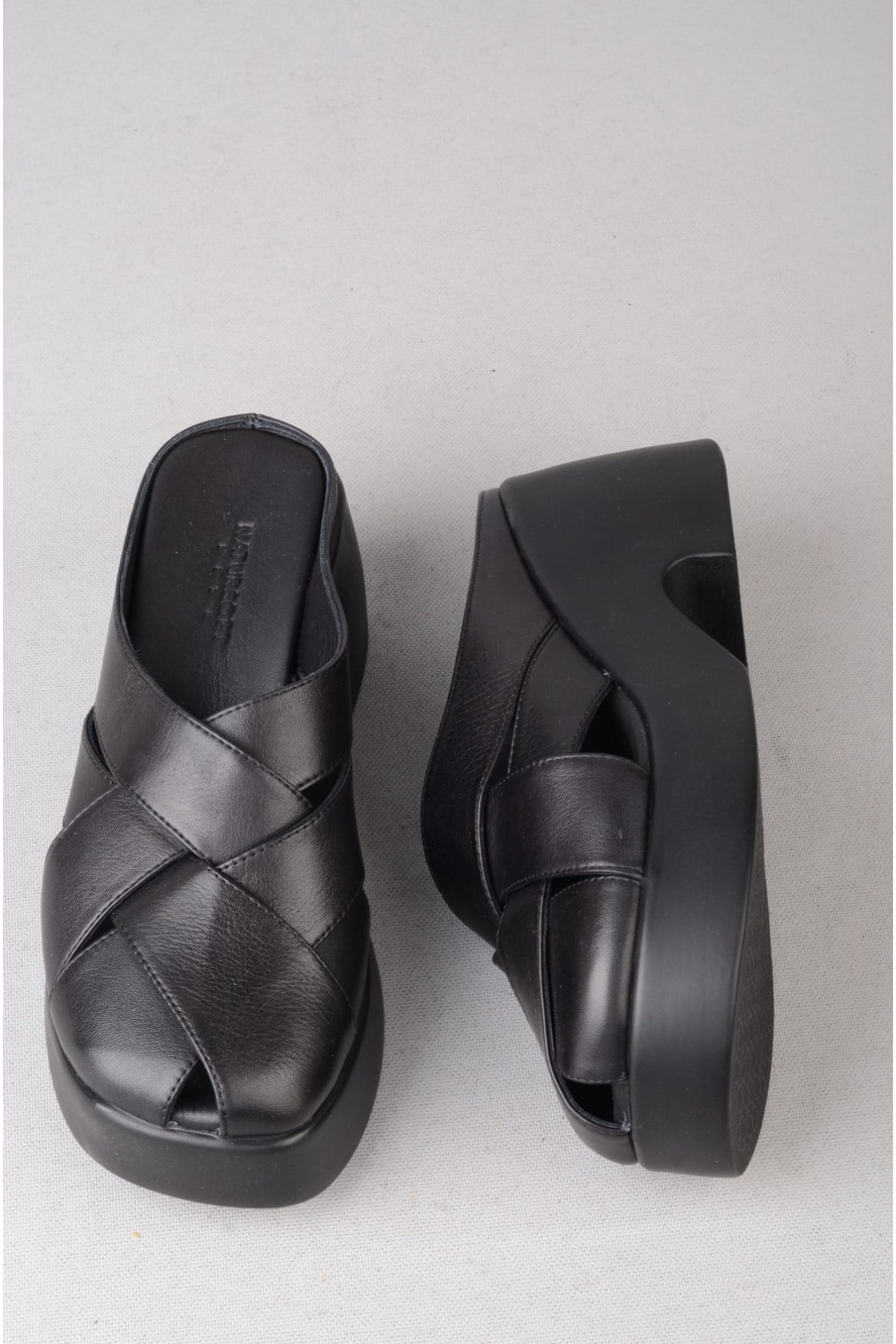 SEÇ 880016 HAKİKİ DERİ PLATFORM TOPUKLU KADIN TERLİK (Topuk Boyu:7cm) SİYAH
